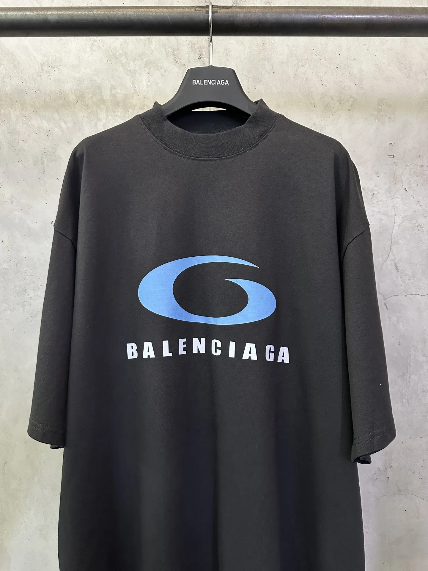 Logo Print Oversized Cotton T-Shirt D19512918 — view 3