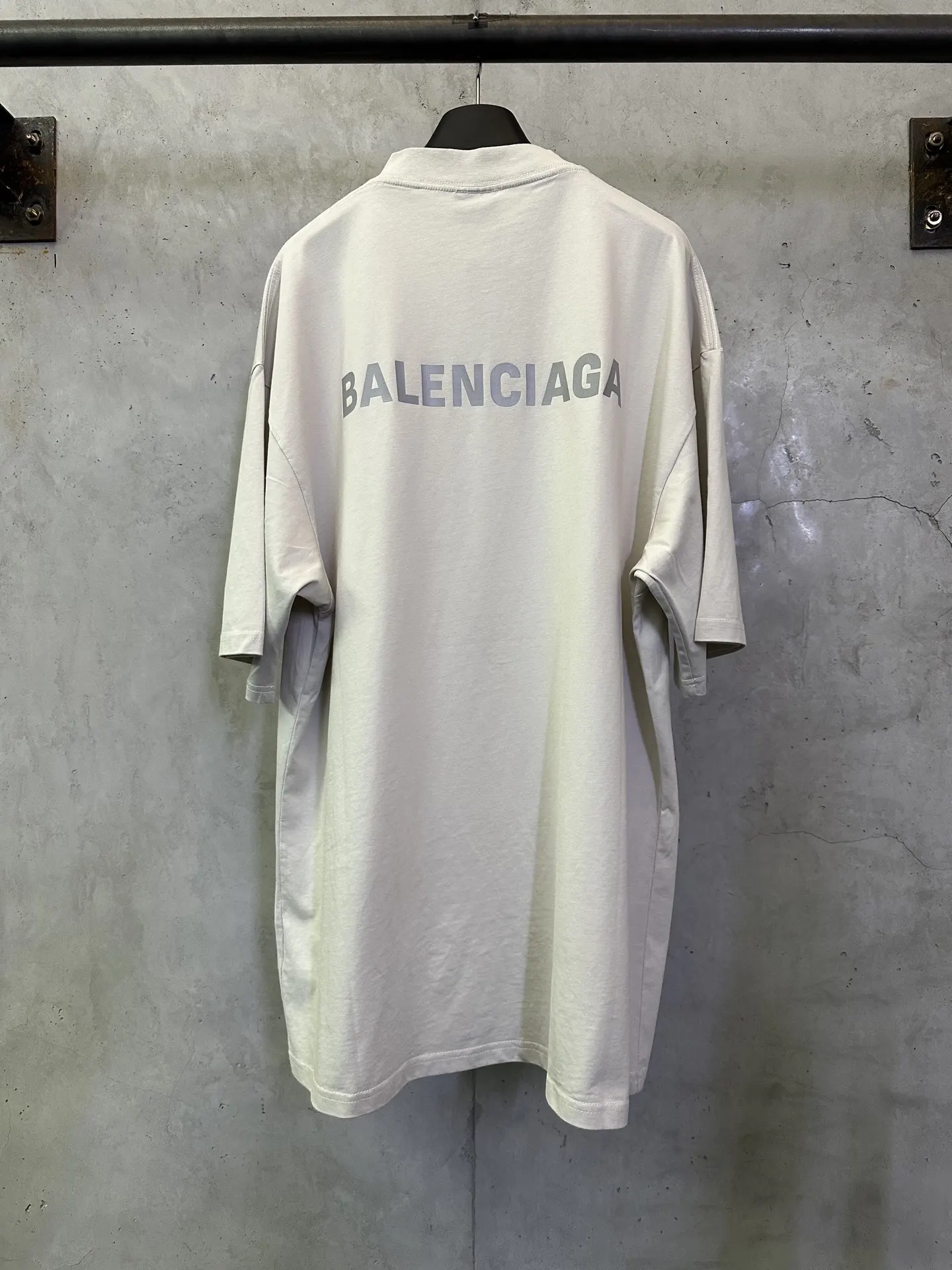 Logo Reflective Print Oversized T-Shirt D20015734 — view 2