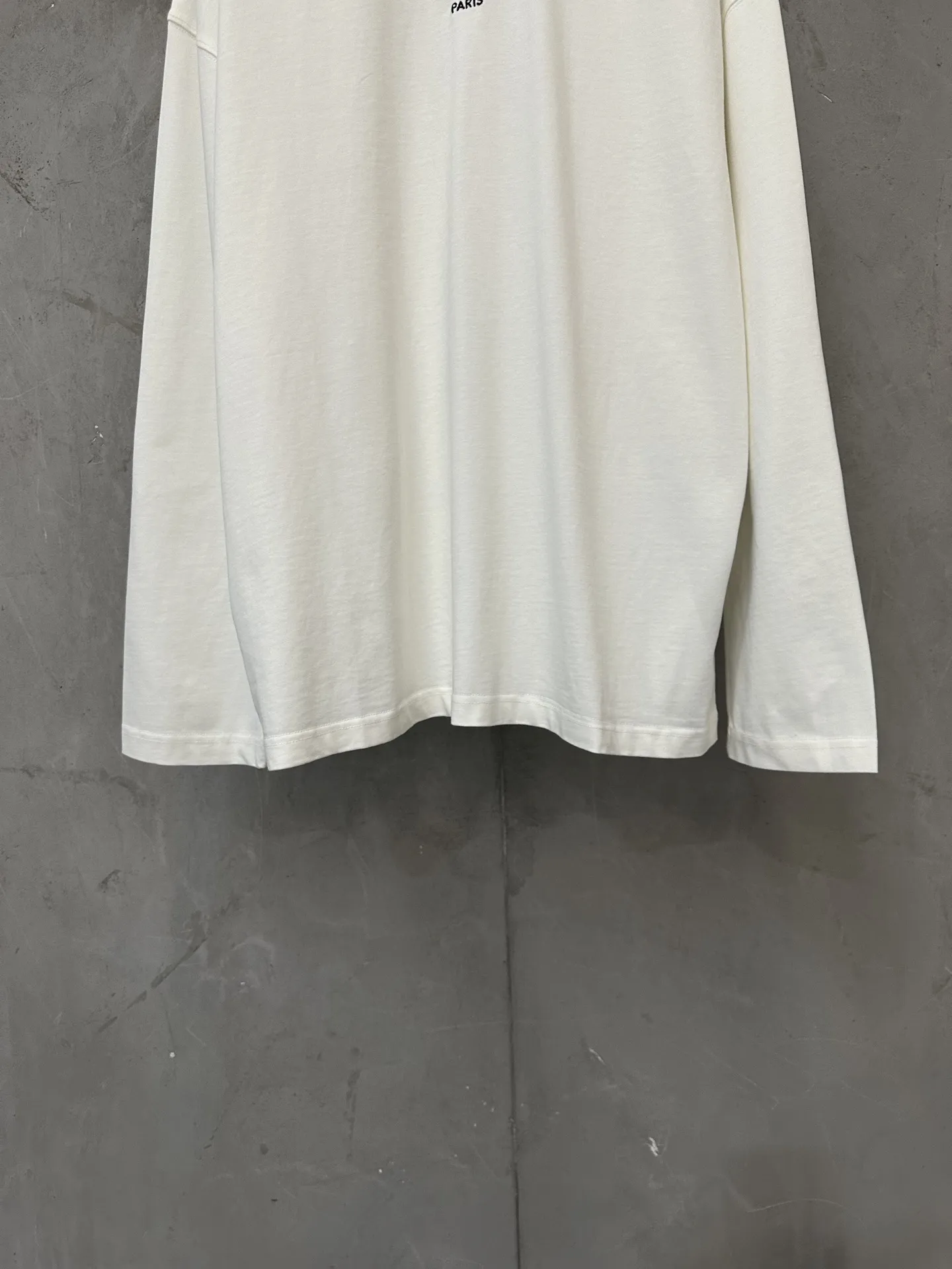 Triomphe Logo Embroidered Long-Sleeve T-Shirt D20018976 — view 4