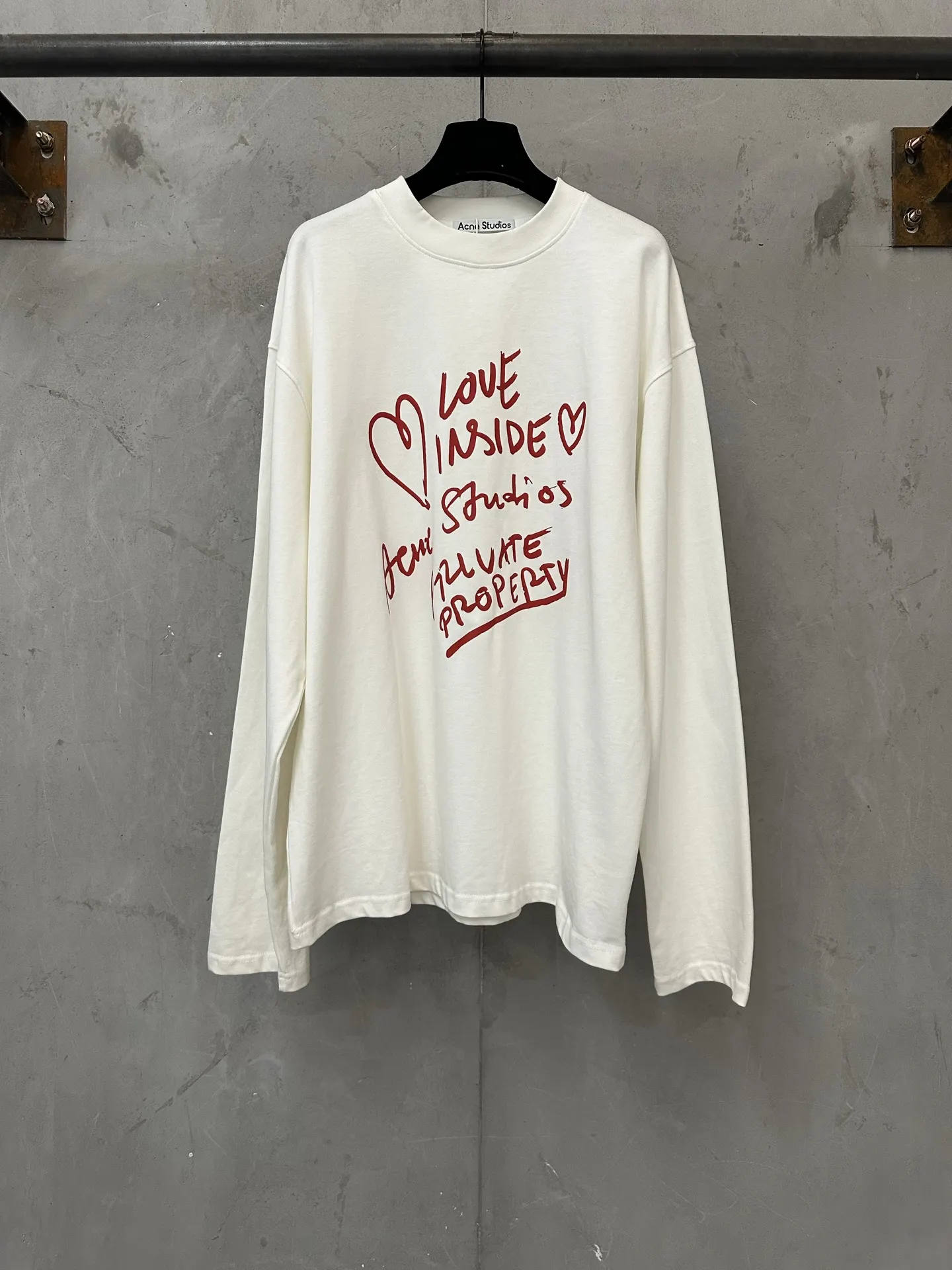 Love Inside Graphic Long-Sleeve T-Shirt D20025016