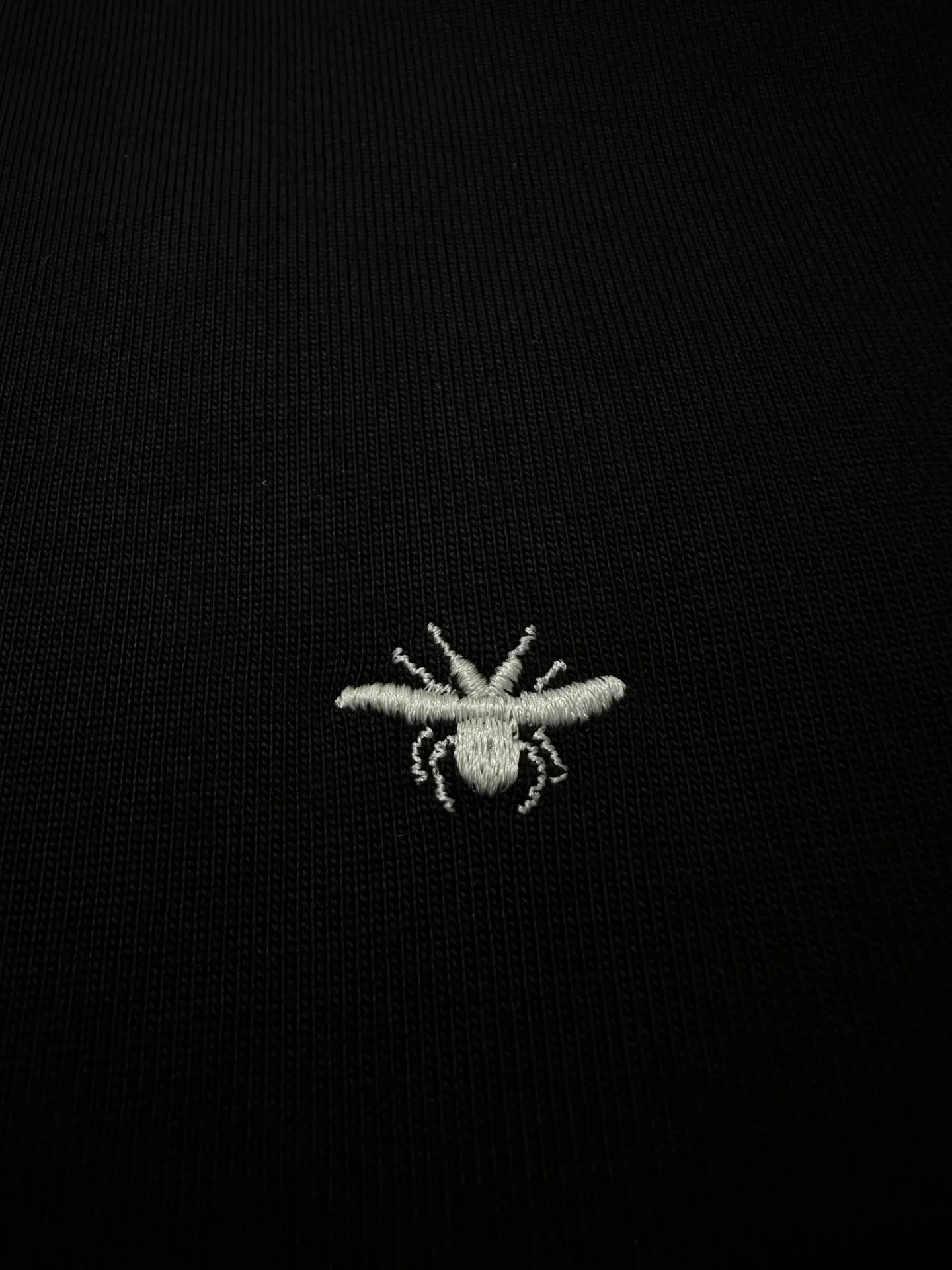 Bee Embroidery Heavyweight Cotton T-Shirt D21023548 — view 7