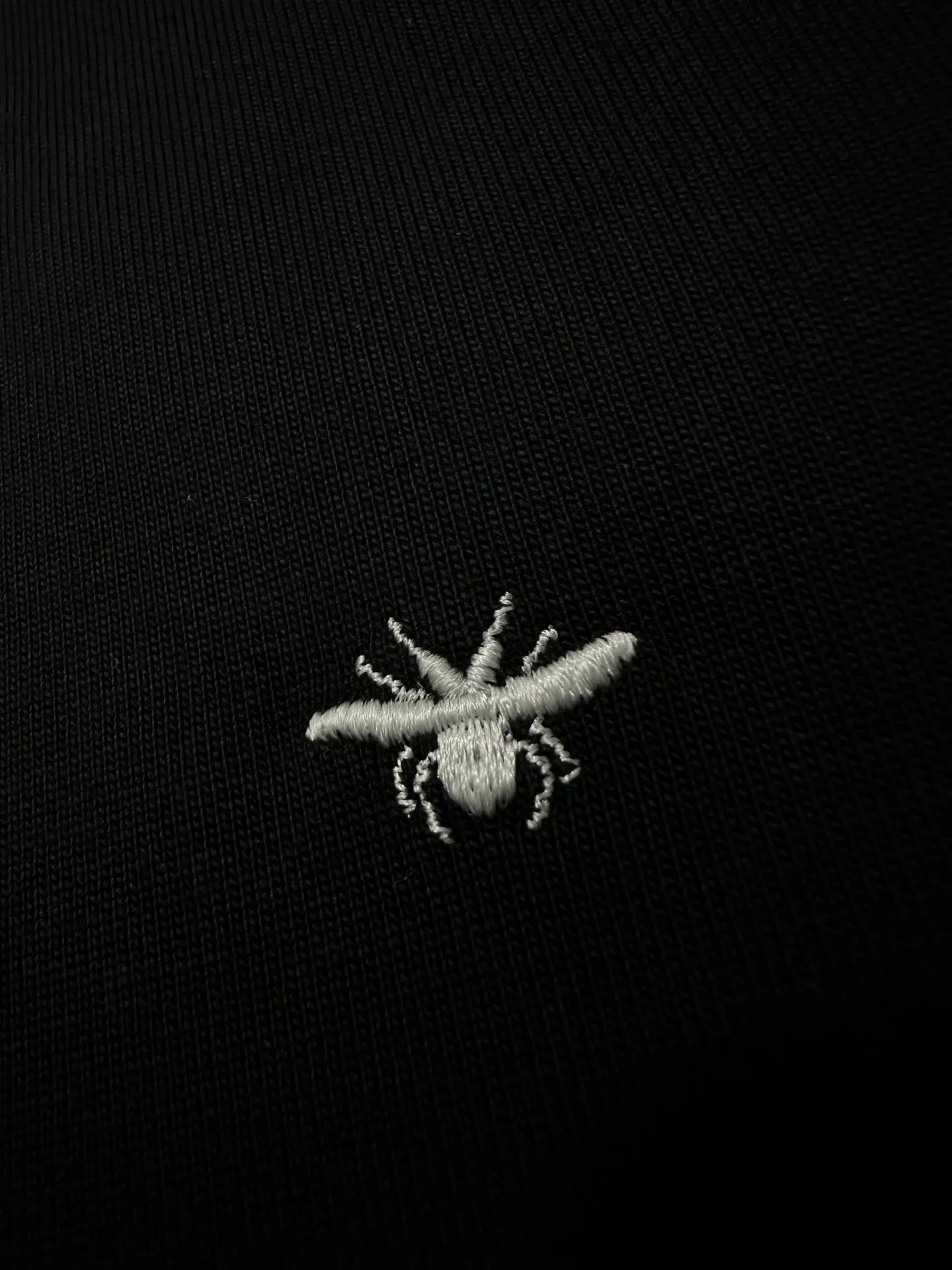 Bee Embroidery Heavyweight Cotton T-Shirt D21023548 — view 8