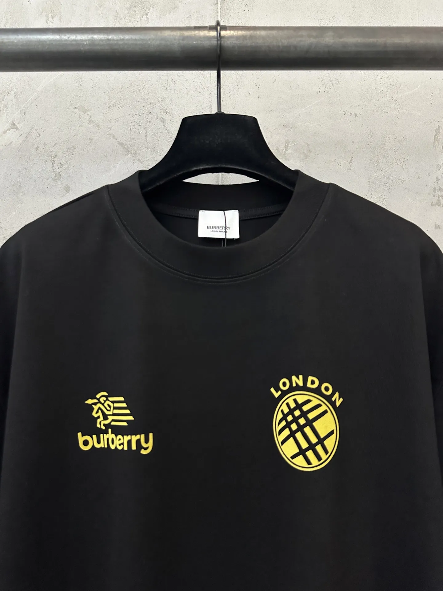 Logo Embroidered Cotton T-Shirt D21023580 — view 3