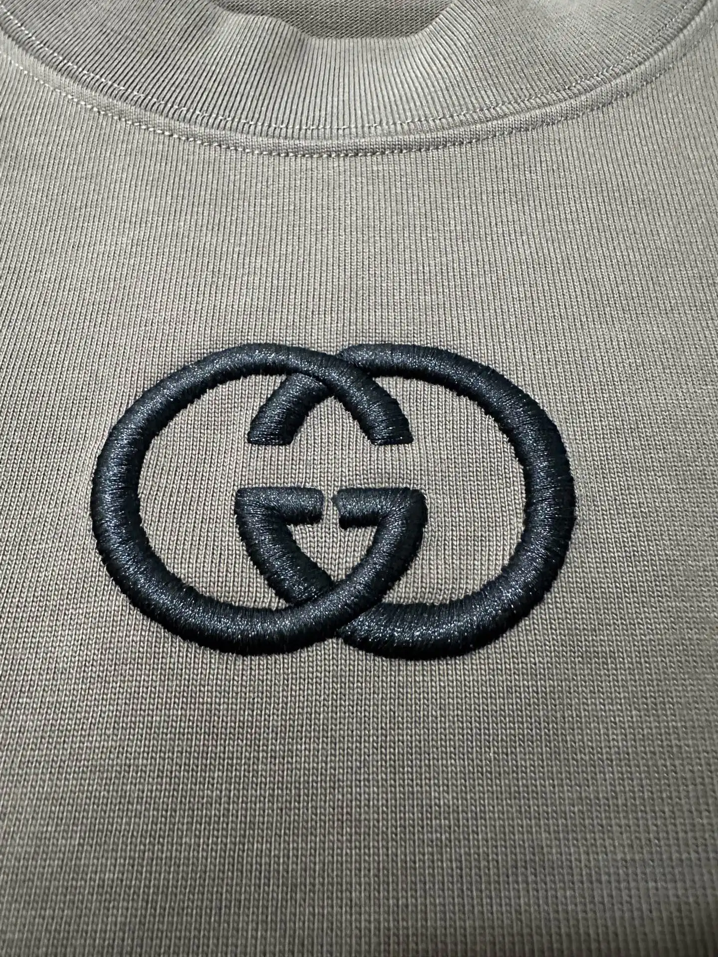 Interlocking G Embroidered Heavyweight T-Shirt D21020213 — view 7
