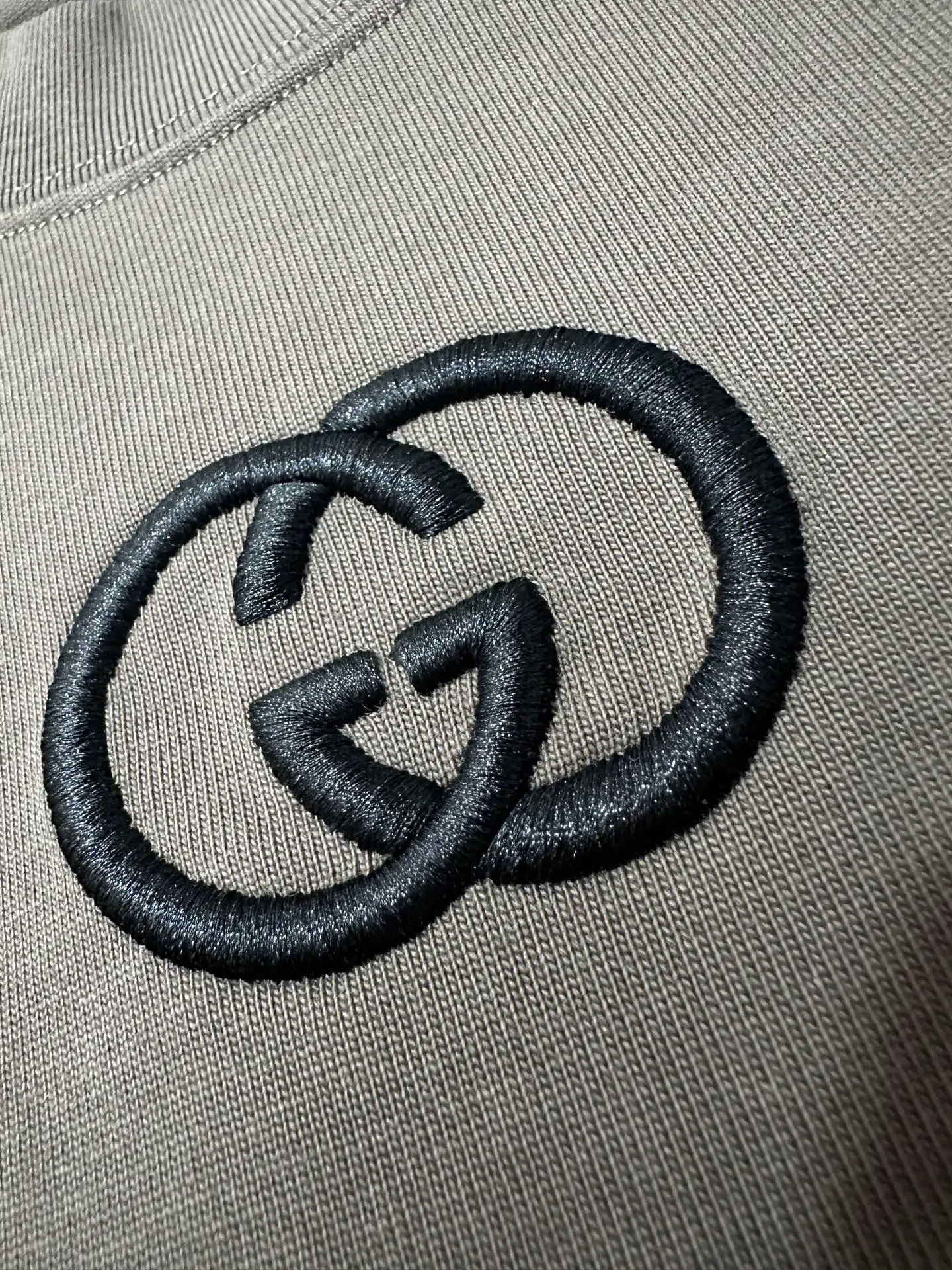 Interlocking G Embroidered Heavyweight T-Shirt D21020213 — view 8