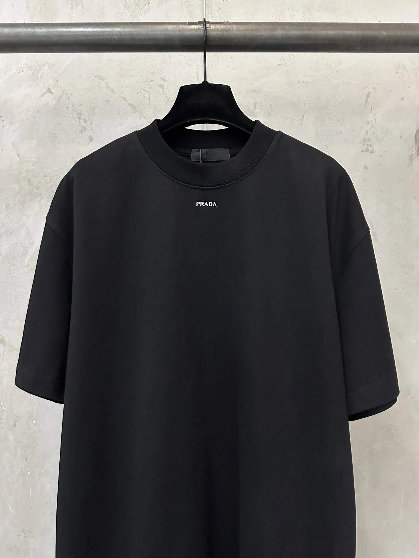 Logo-Embroidered Heavyweight Cotton T-Shirt D21020214 — view 3