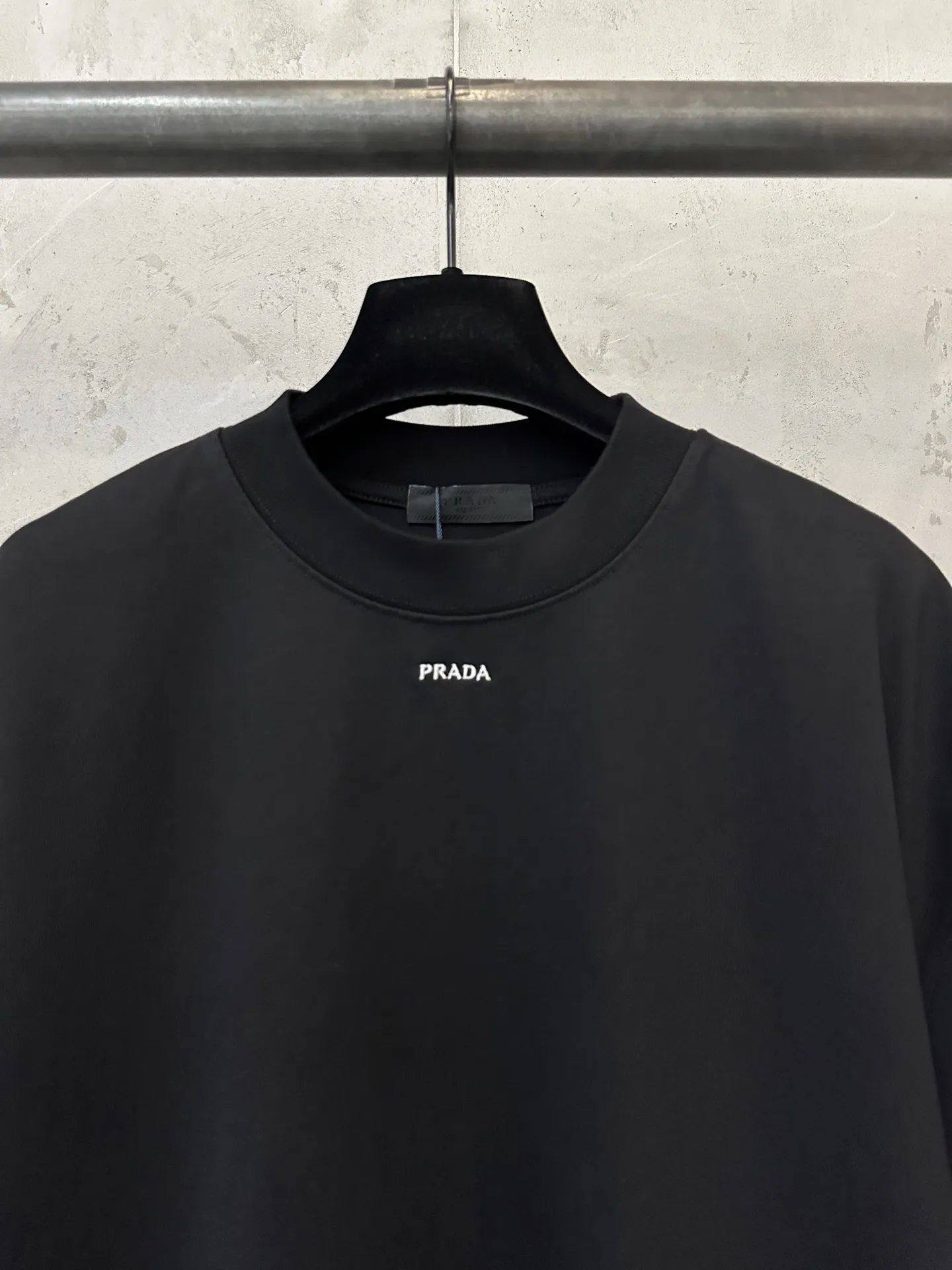 Logo-Embroidered Heavyweight Cotton T-Shirt D21020214 — view 5