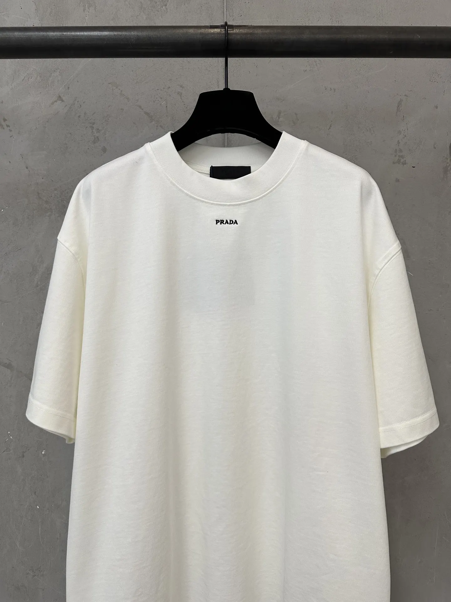 Logo-Embroidered Heavyweight Cotton T-Shirt D21020215 — view 3