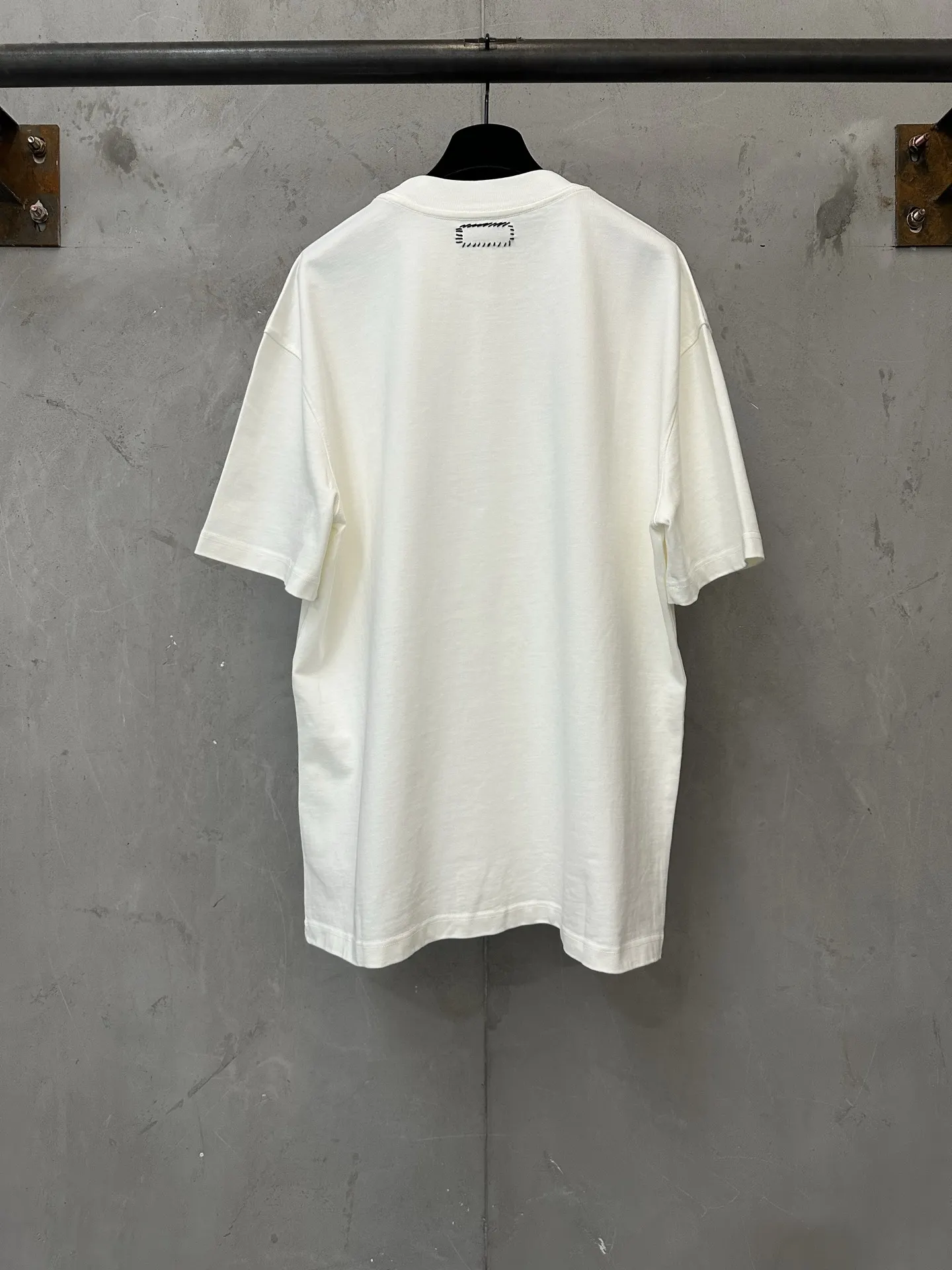 Surf Club Graphic Heavyweight T-Shirt D21020136 — view 2