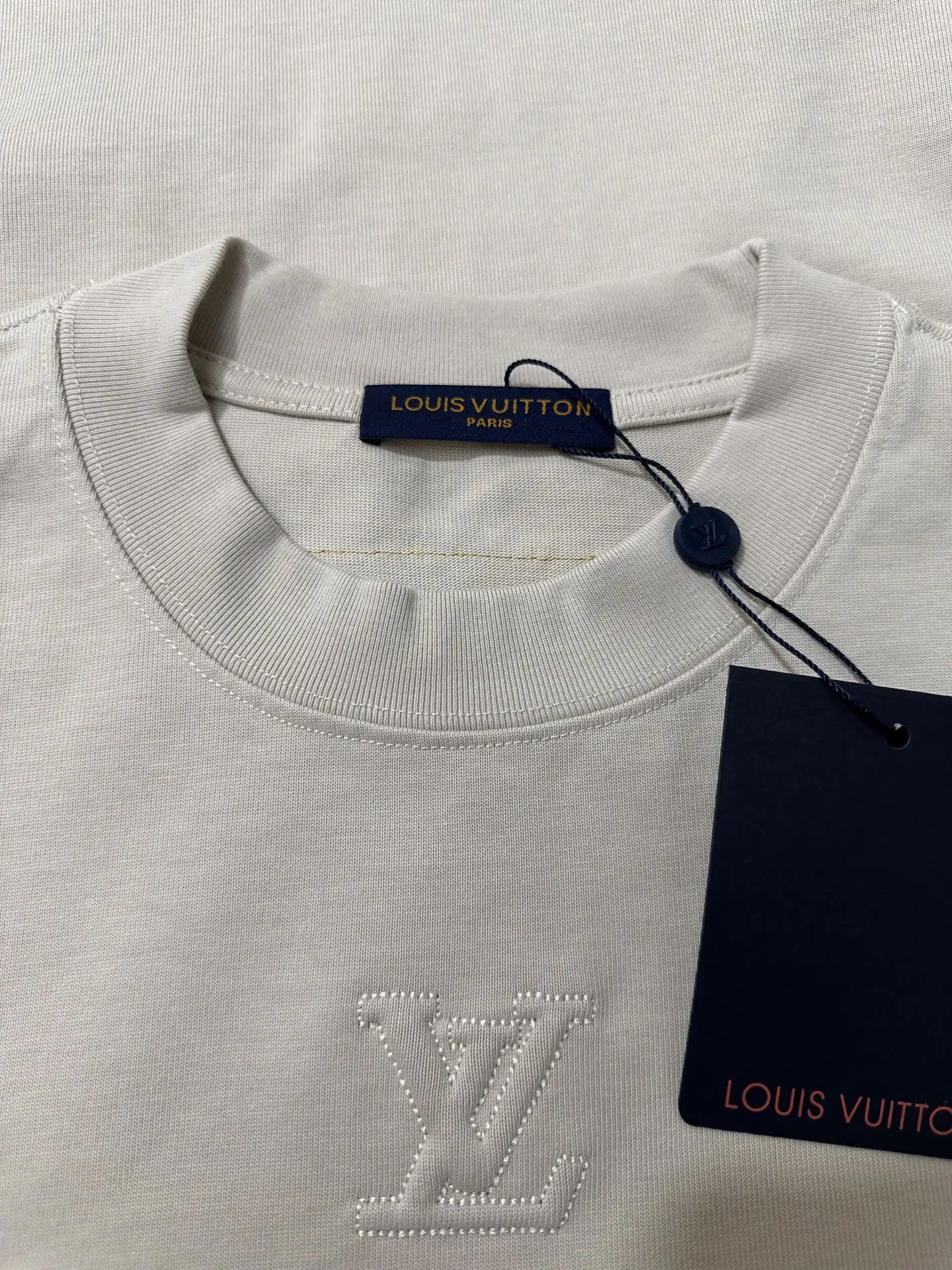 Embossed Logo Heavyweight Cotton T-Shirt D21021787 — view 6