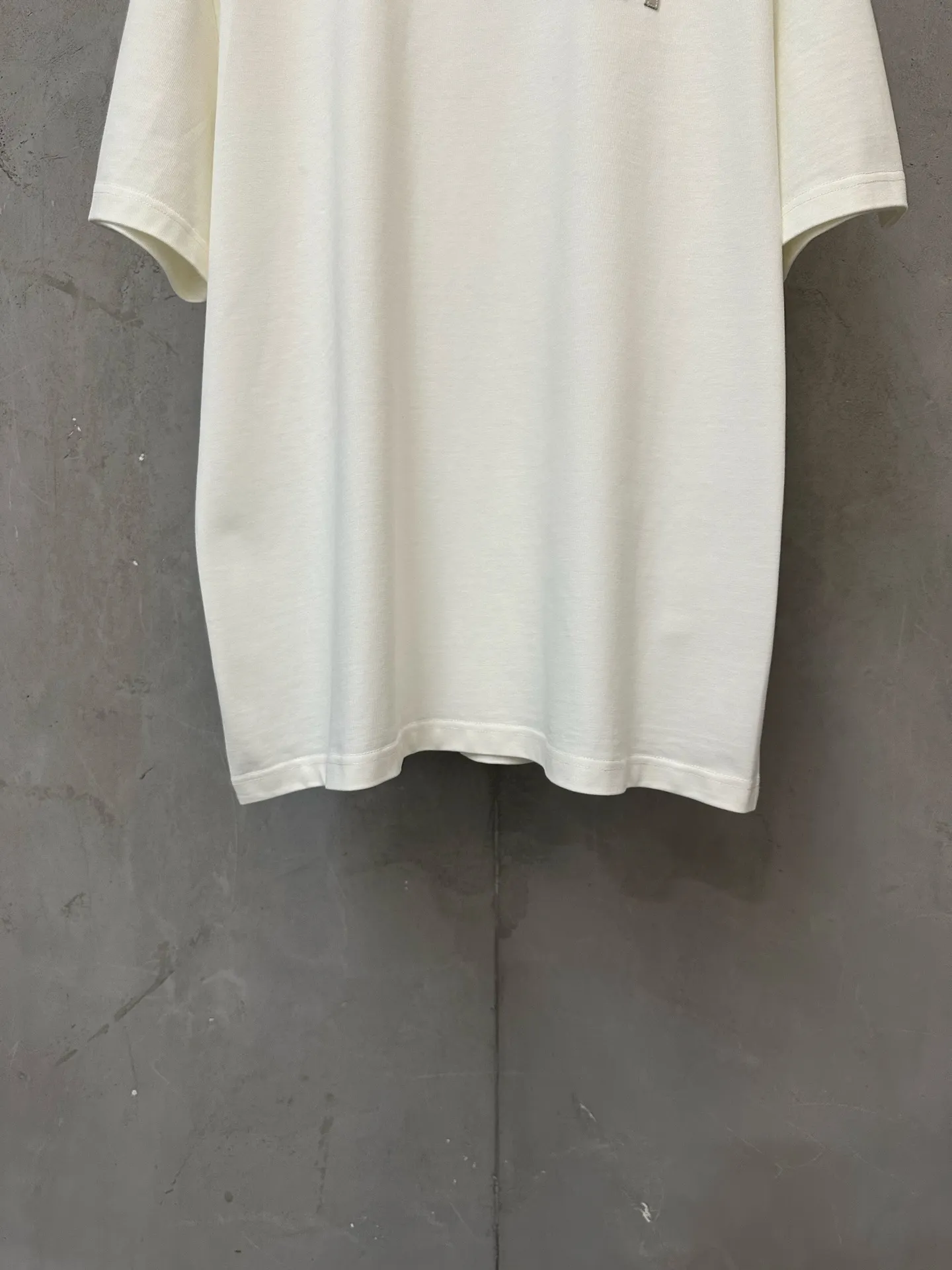 Leather Patch Heavyweight Cotton T-Shirt D21021804 — view 4