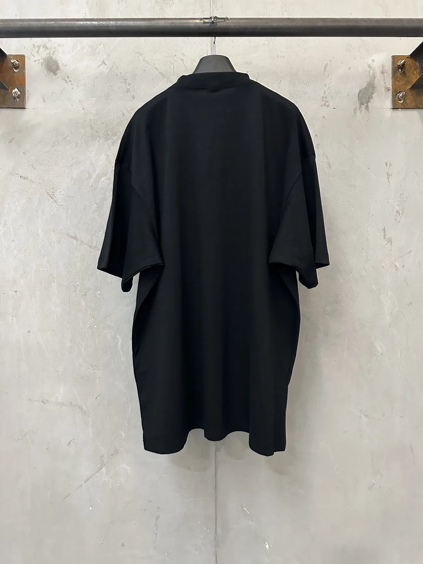 Graffiti Tape Logo Oversized T-Shirt D21524459 — view 2