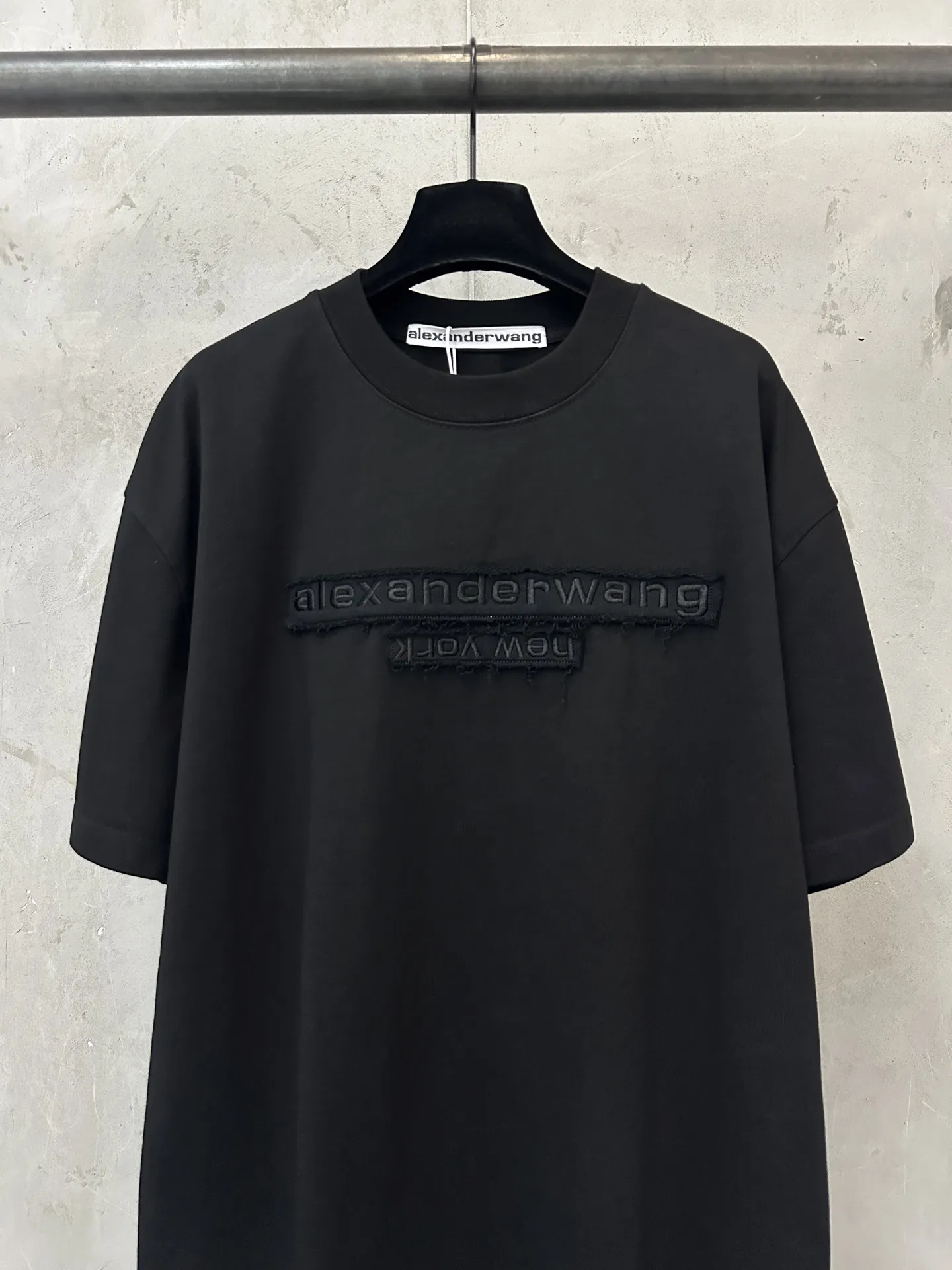 Logo Patch Heavyweight Cotton T-Shirt D21524420 — view 3