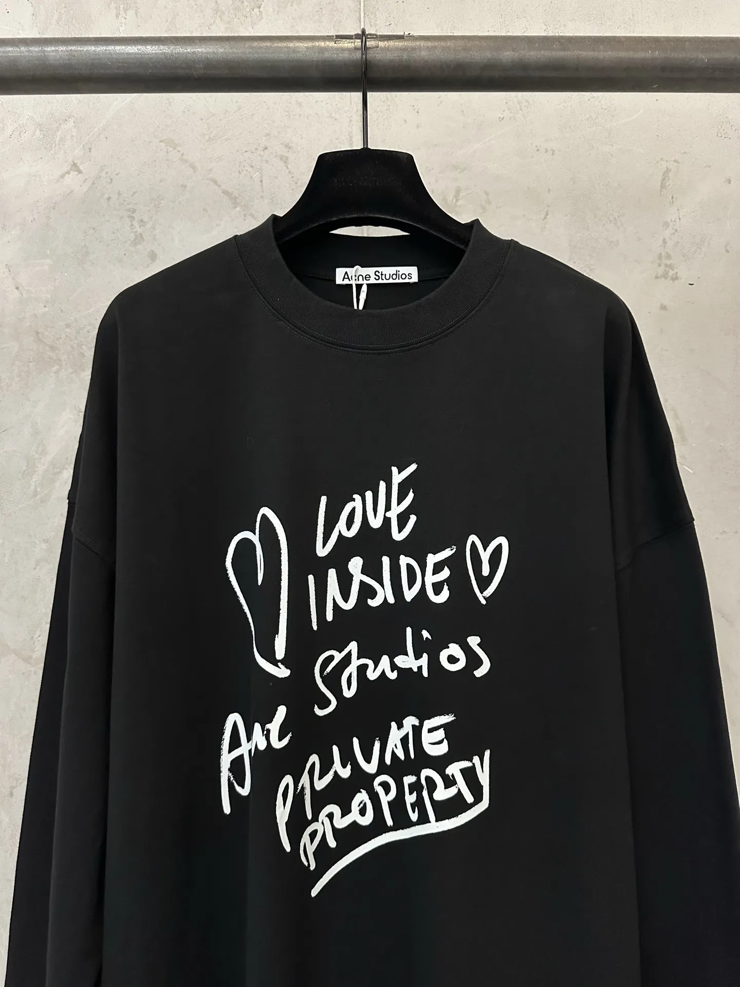 Acne Studios Love Inside Long-Sleeve T-Shirt D22020177 — view 3