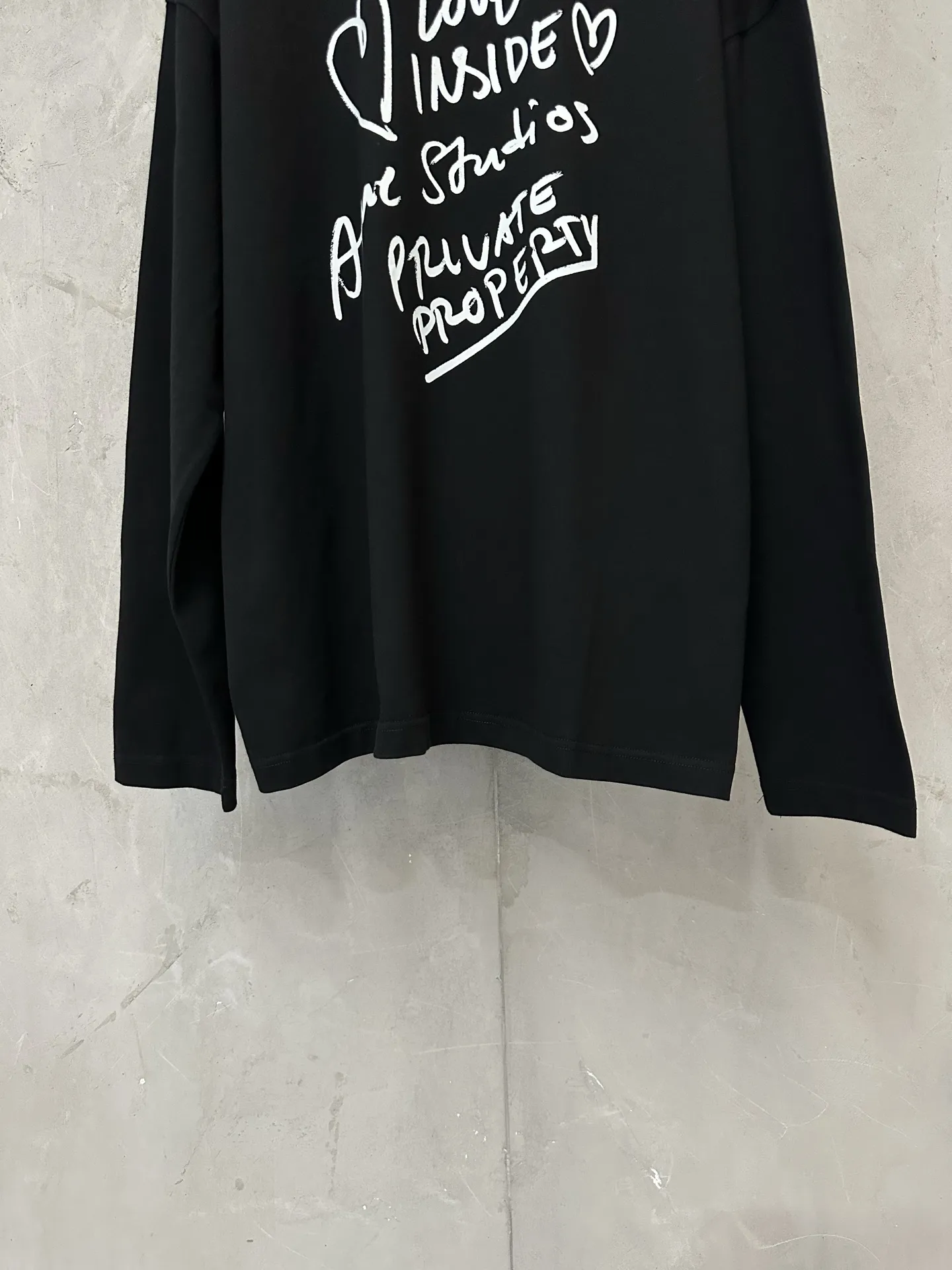 Acne Studios Love Inside Long-Sleeve T-Shirt D22020177 — view 4