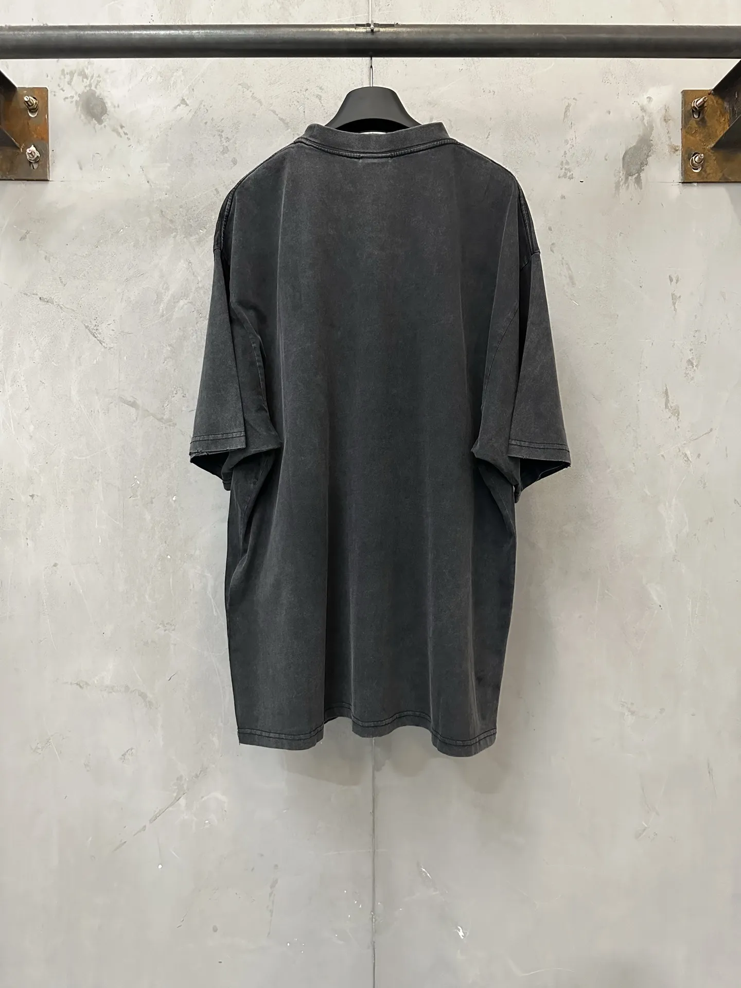 Vintage-Wash Graphic Print T-Shirt D22023534 — view 2