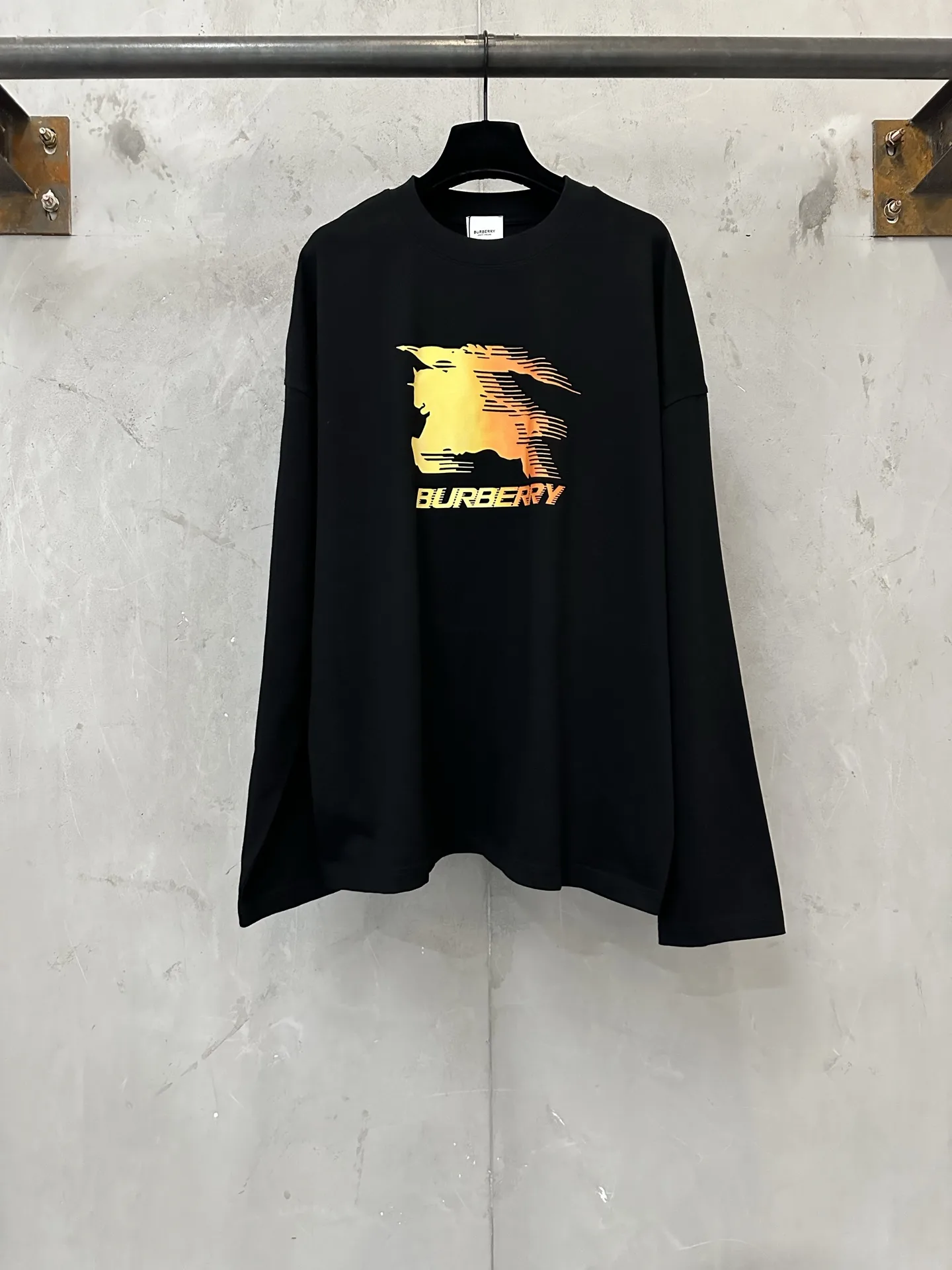 Gradient EKD Logo Long-Sleeve T-Shirt D22020164