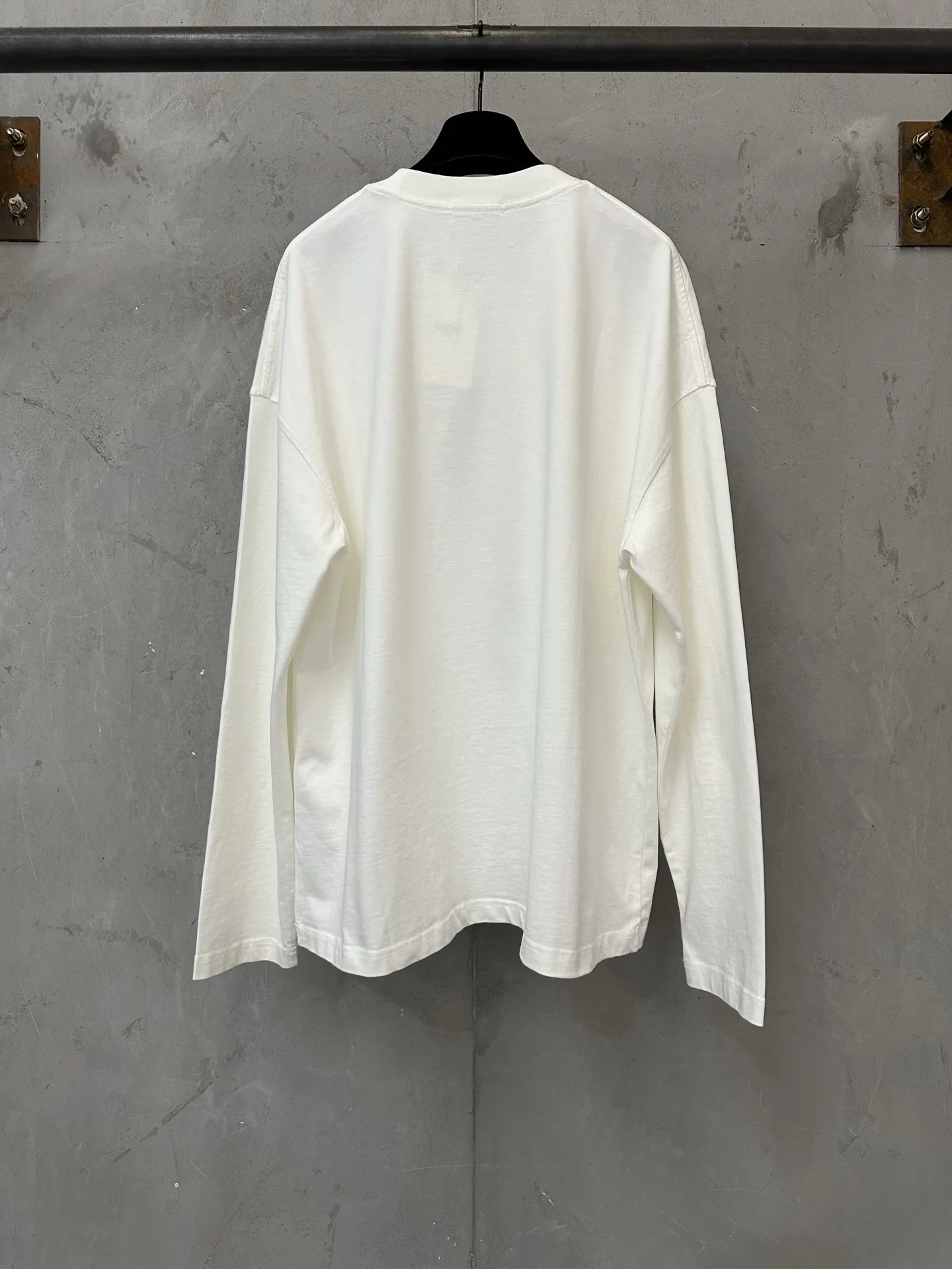 Logo Print Long-Sleeve Cotton T-Shirt D22024418 — view 2