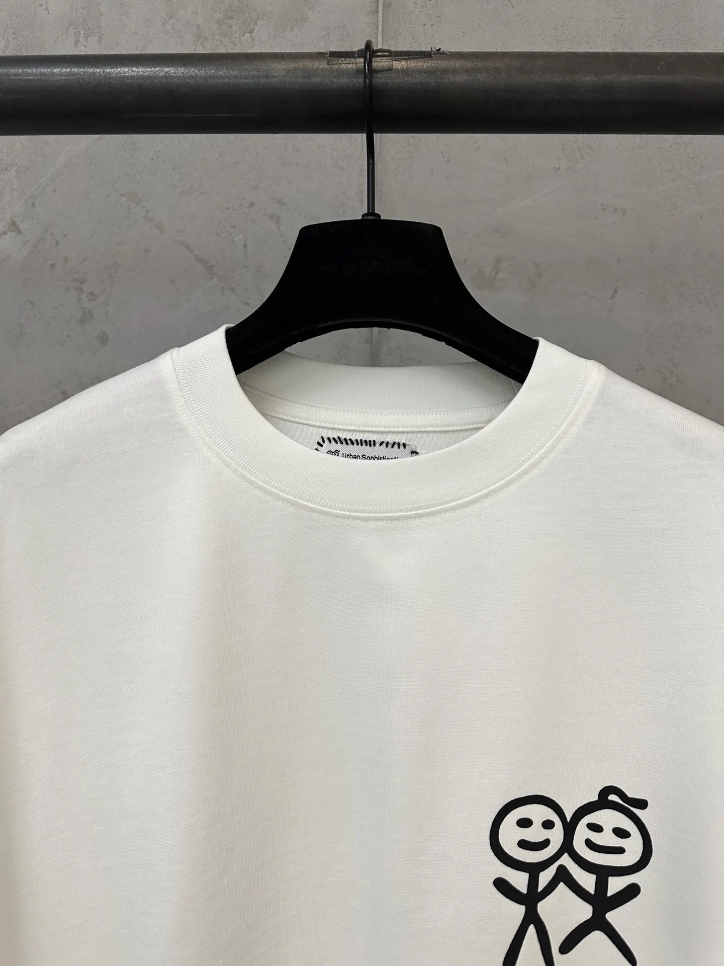 Surf Club Graphic Long-Sleeve T-Shirt D22021757 — view 5