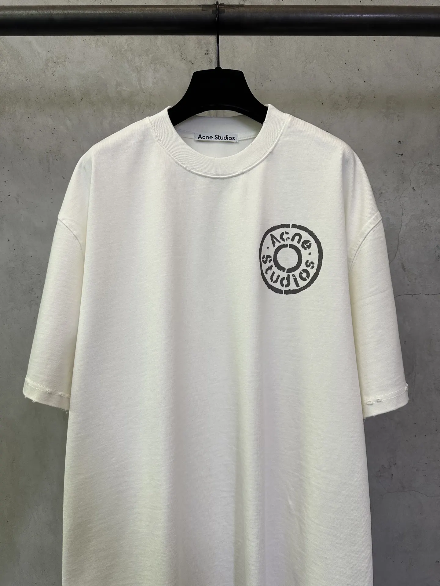 Logo Graphic Heavyweight Cotton T-Shirt D22012876 — view 3