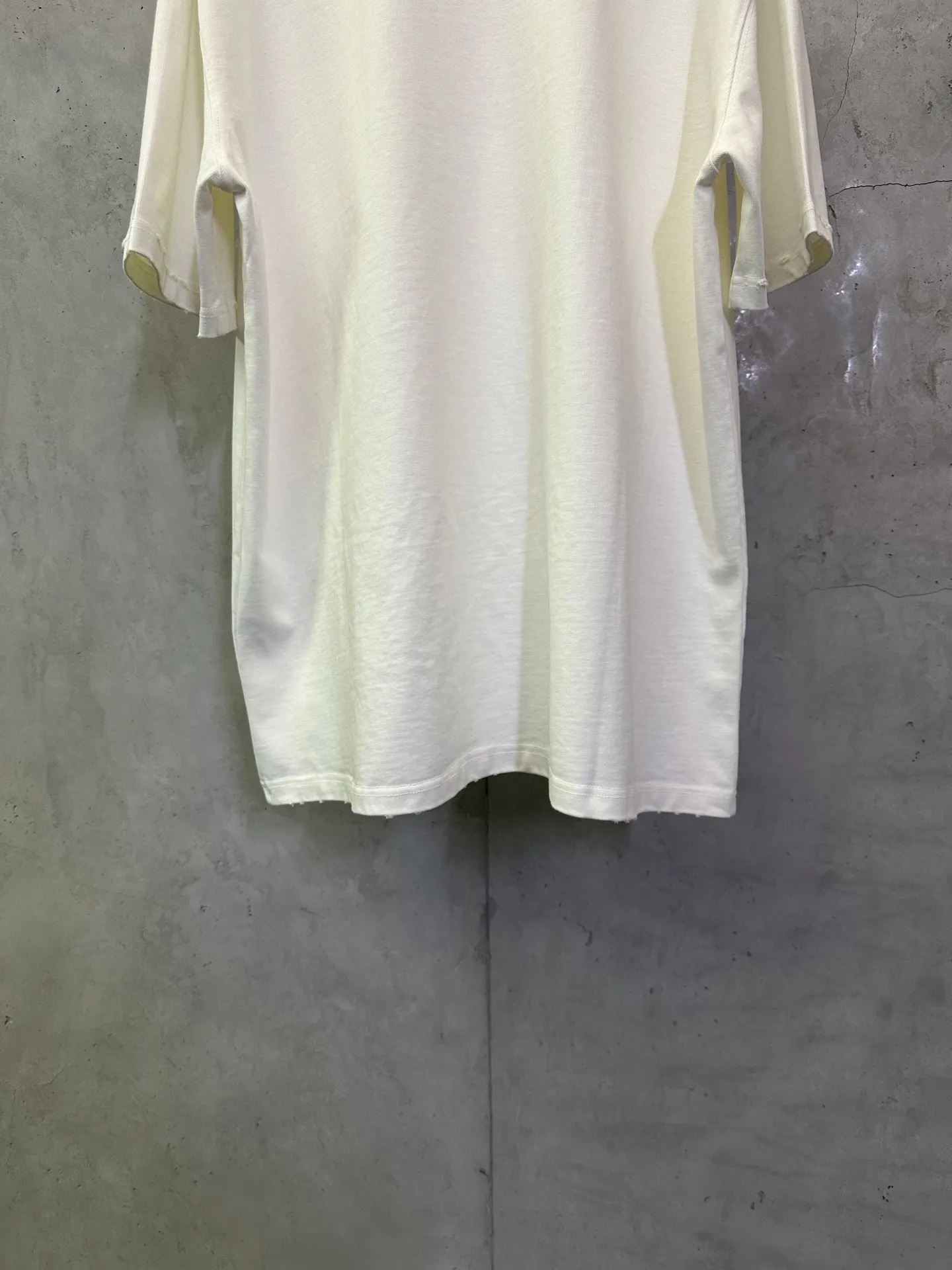 Logo Graphic Heavyweight Cotton T-Shirt D22012876 — view 6
