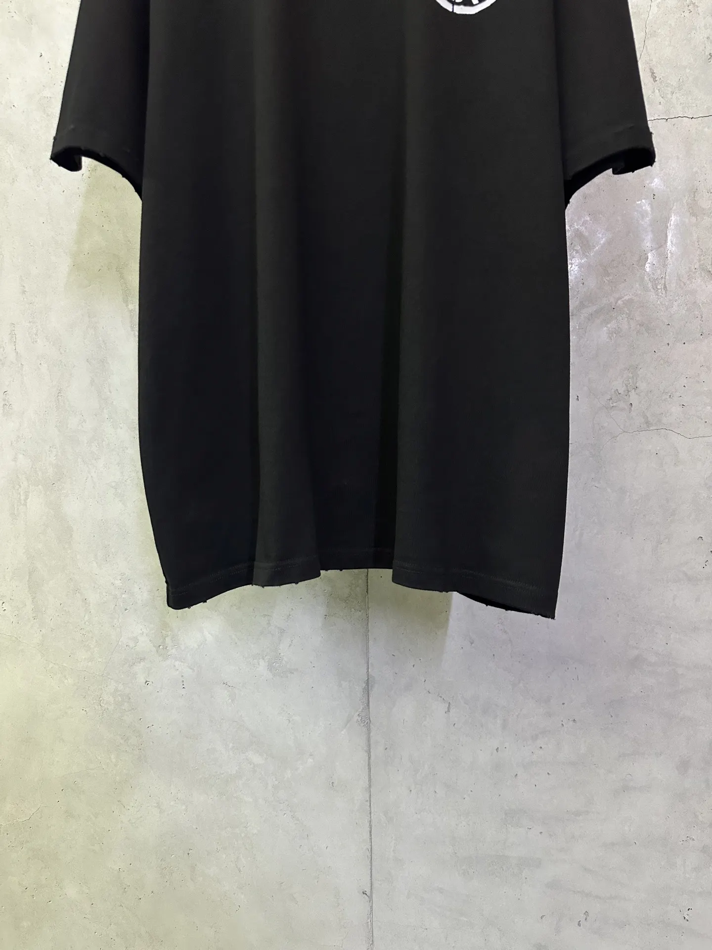 Logo Graphic Heavyweight Cotton T-Shirt D22012877 — view 6