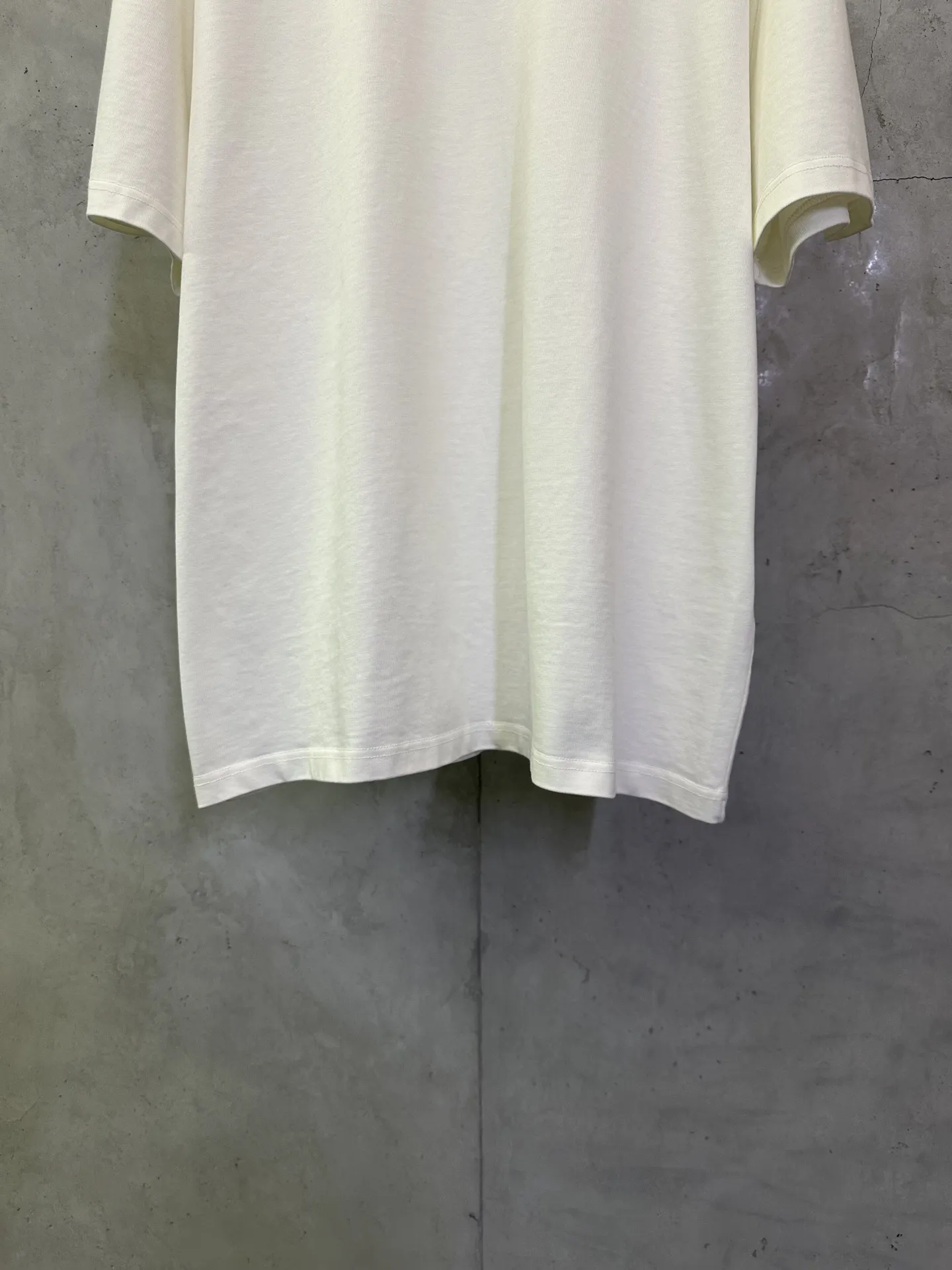 Triomphe Logo Heavyweight Cotton T-Shirt D22012873 — view 4