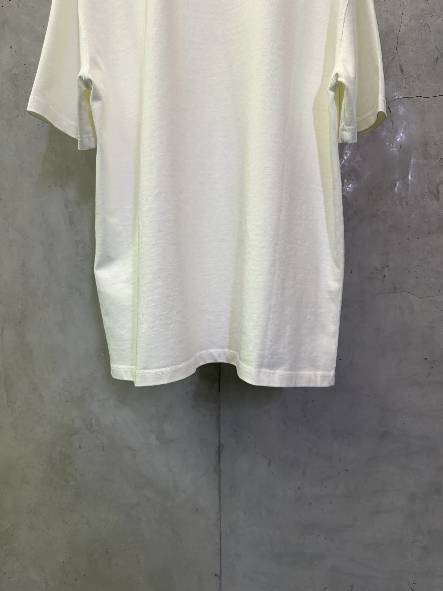 Triomphe Logo Heavyweight Cotton T-Shirt D22012873 — view 6