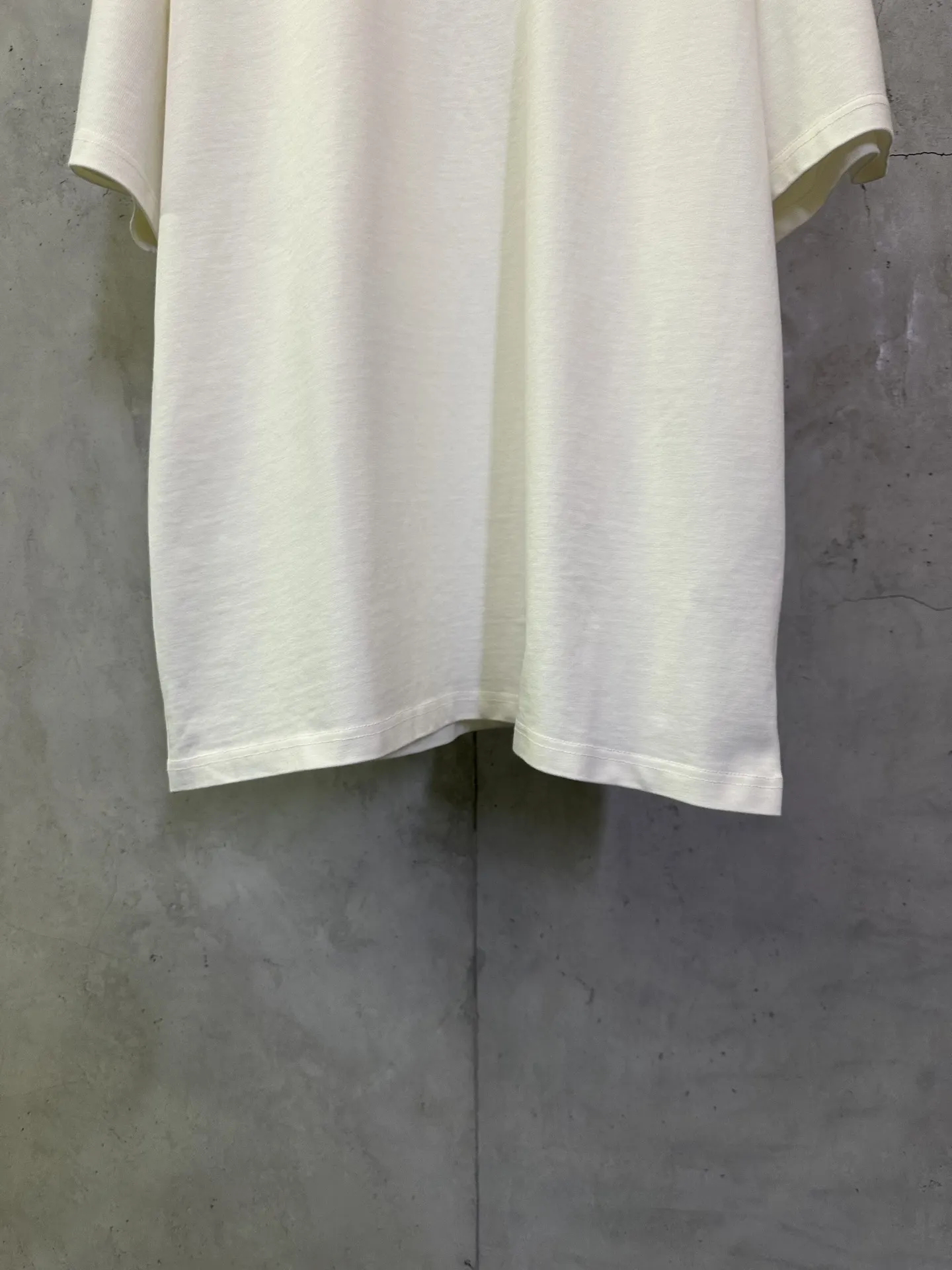 Logo-Print Heavyweight Cotton T-Shirt D22012838 — view 4