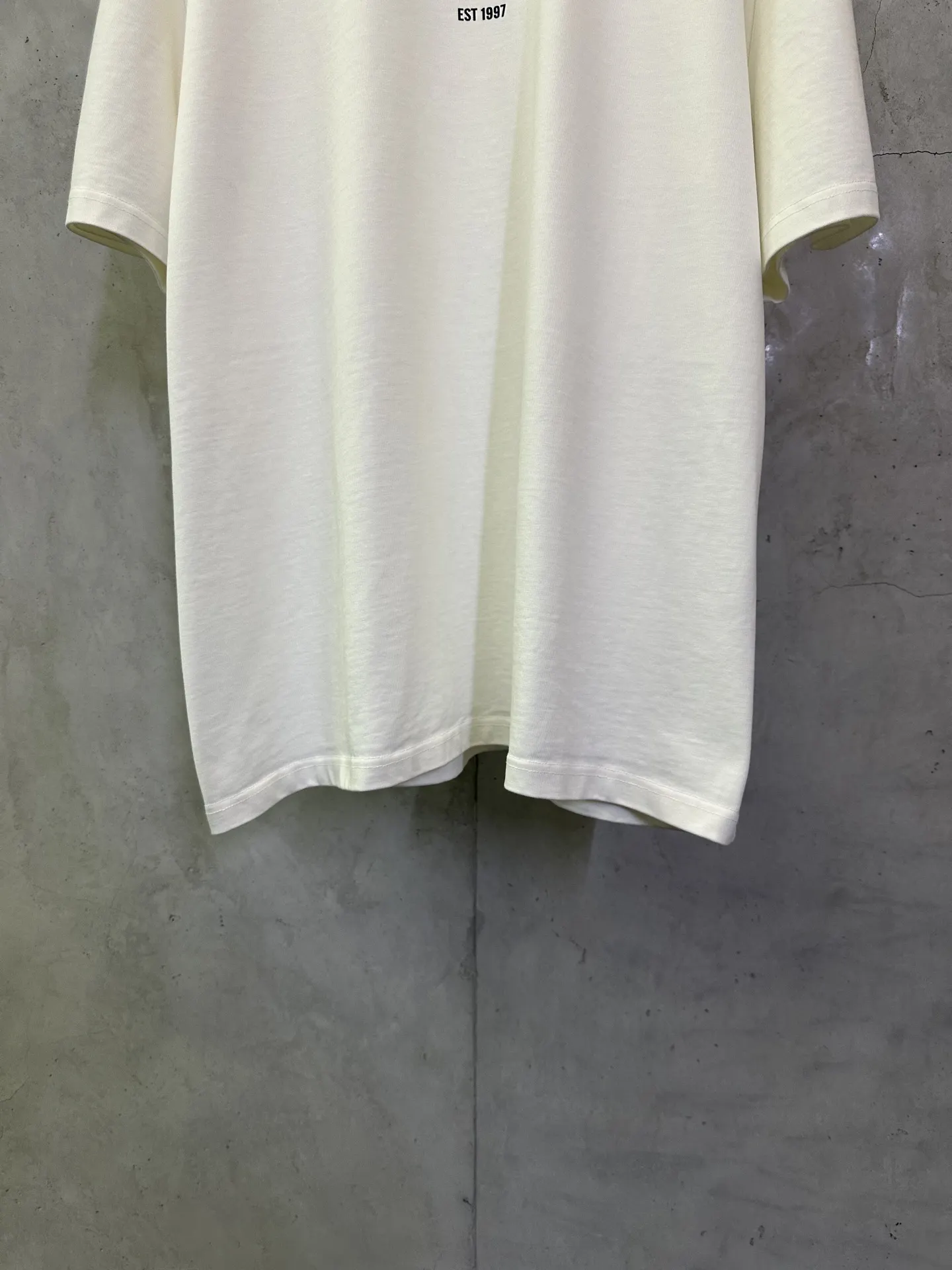 MM6 Logo Print Heavyweight Cotton T-Shirt D22012889 — view 4