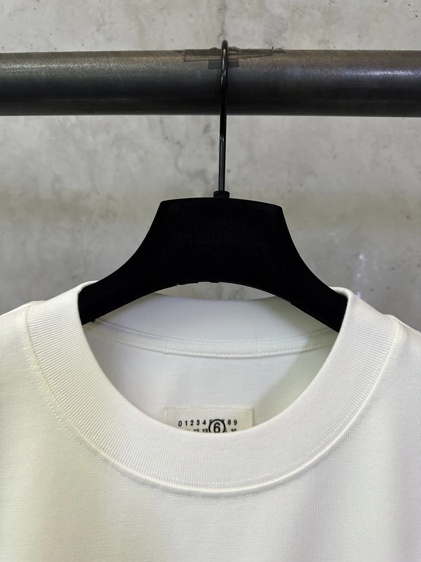 MM6 Logo Print Heavyweight Cotton T-Shirt D22012889 — view 7
