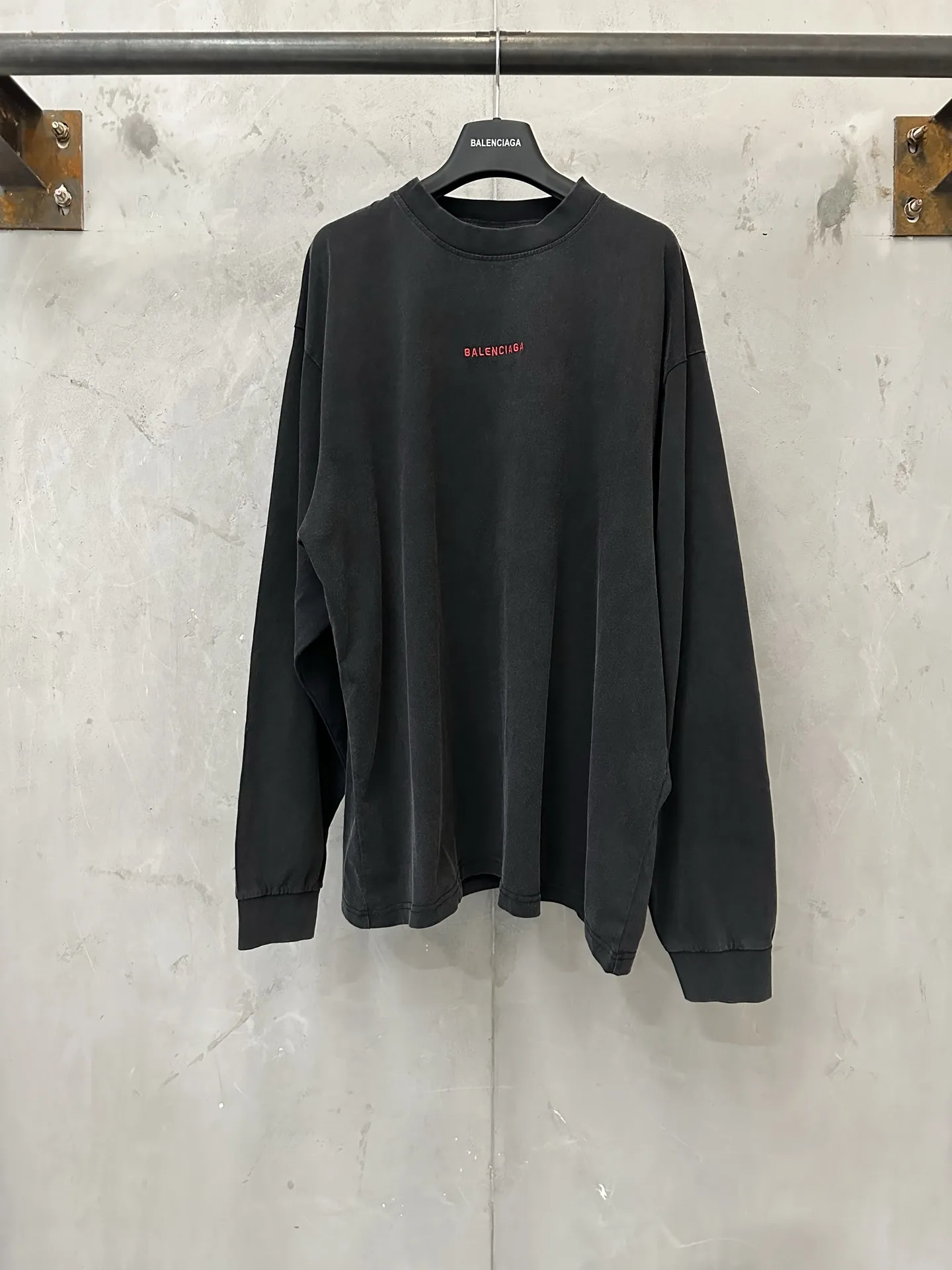 Logo Embroidery Long-Sleeve T-Shirt D23023529