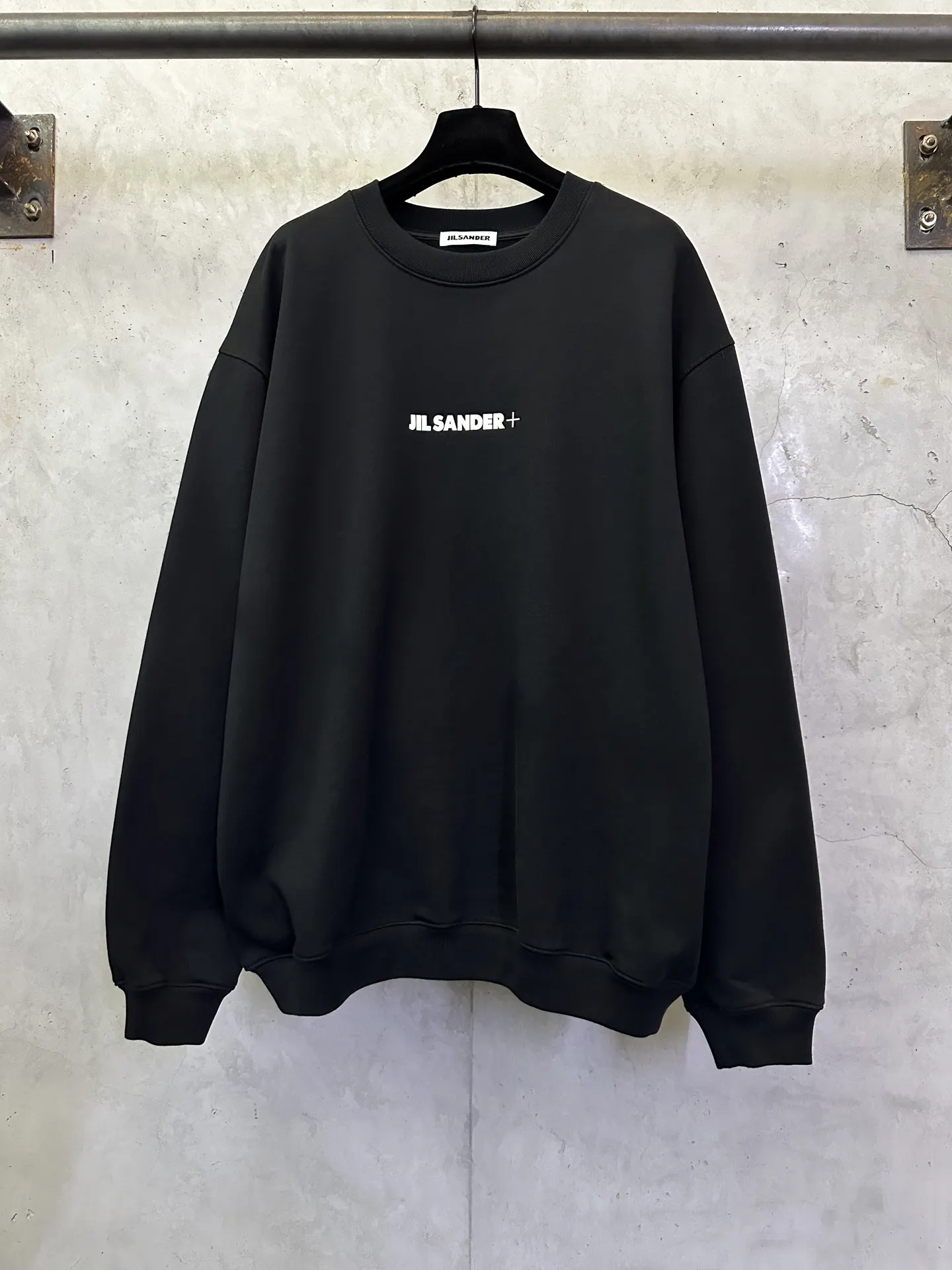 Logo Print Heavyweight Cotton Sweatshirt D24011909