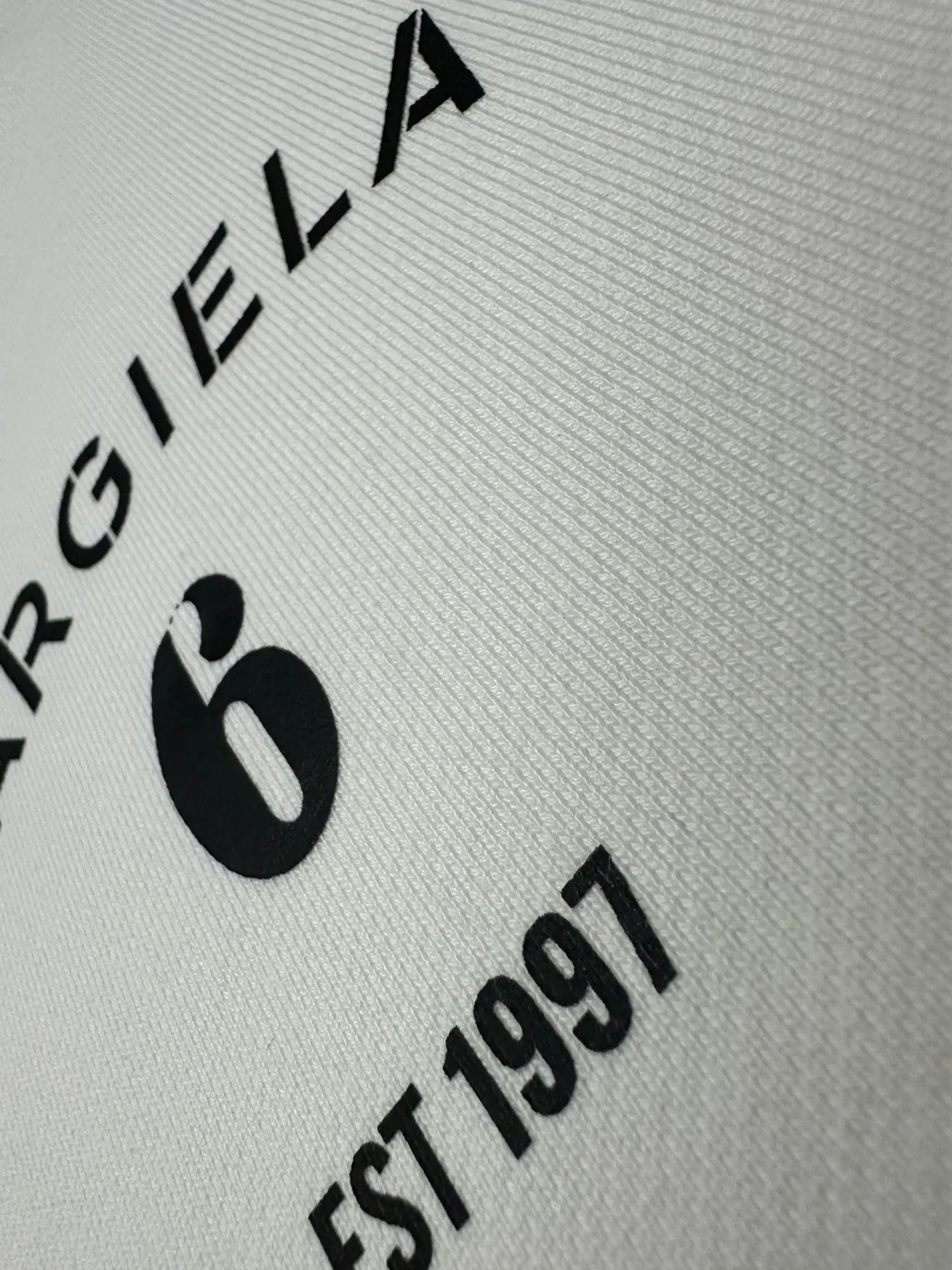 MM6 Maison Margiela Logo Embroidered Crew-Neck Sweatshirt D25021818 — view 8
