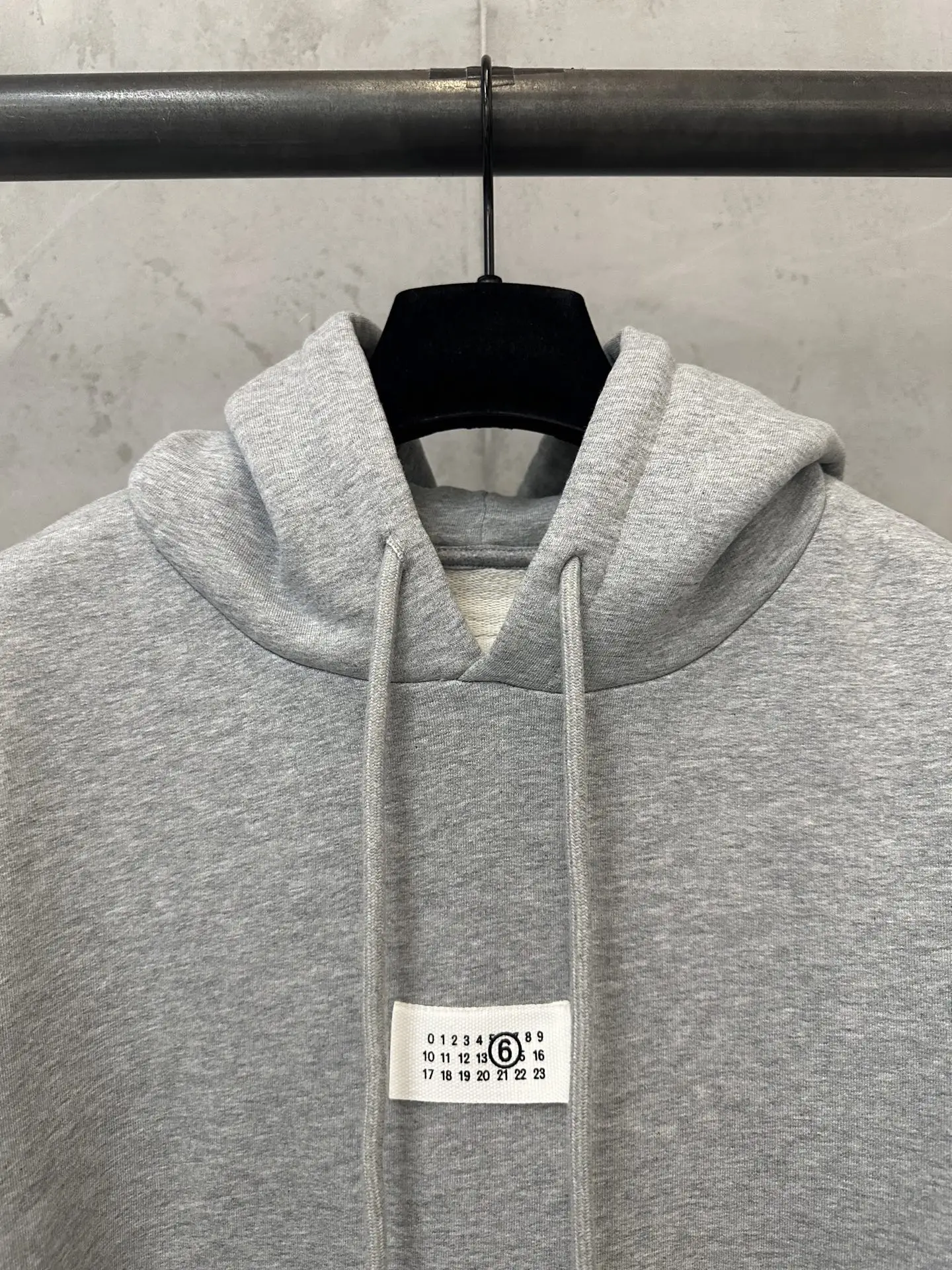MM6 Distressed Hem Logo Hoodie D27021815 — view 5