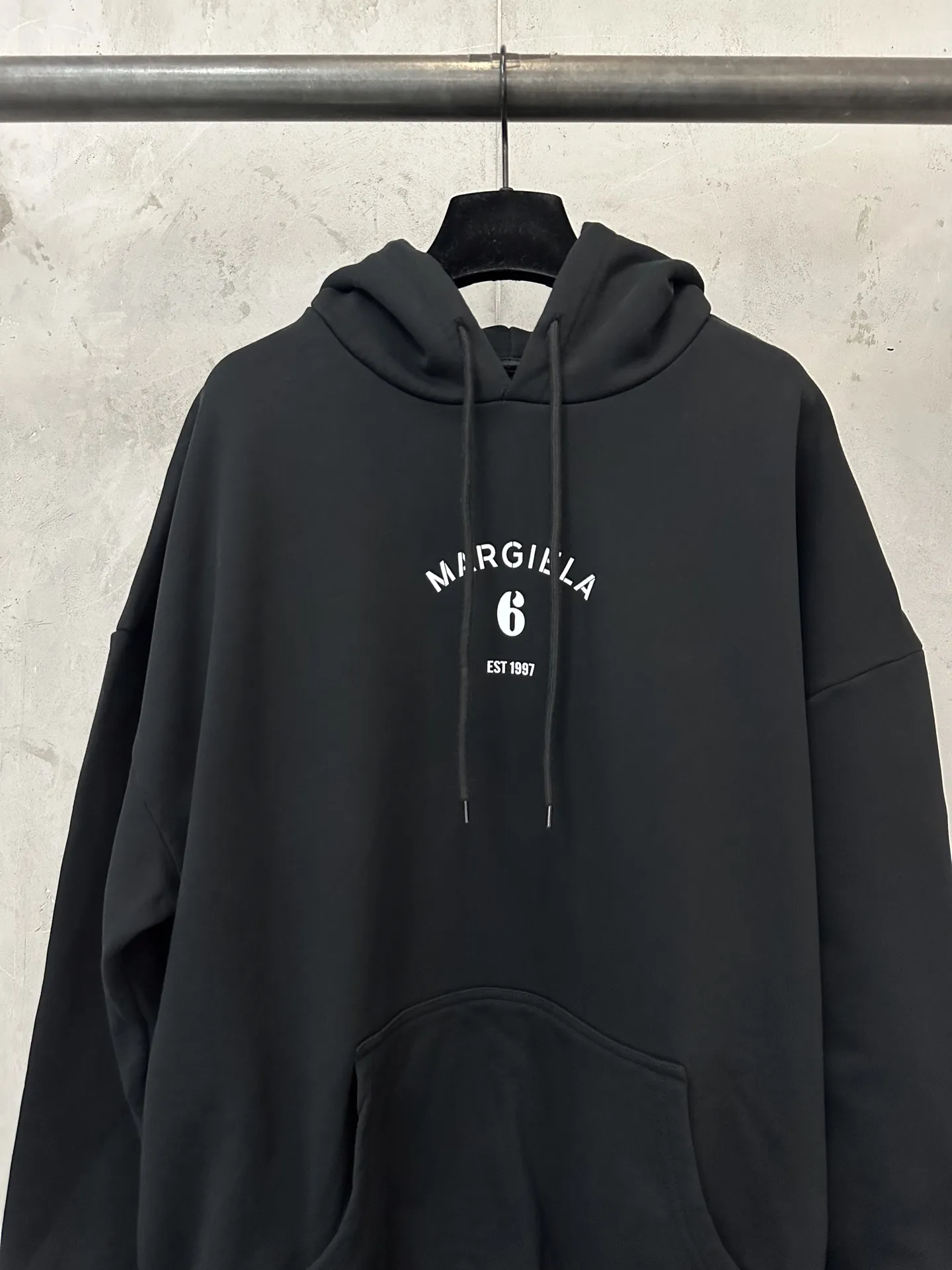 MM6 Maison Margiela Number 6 Logo Hoodie D27021954 — view 3