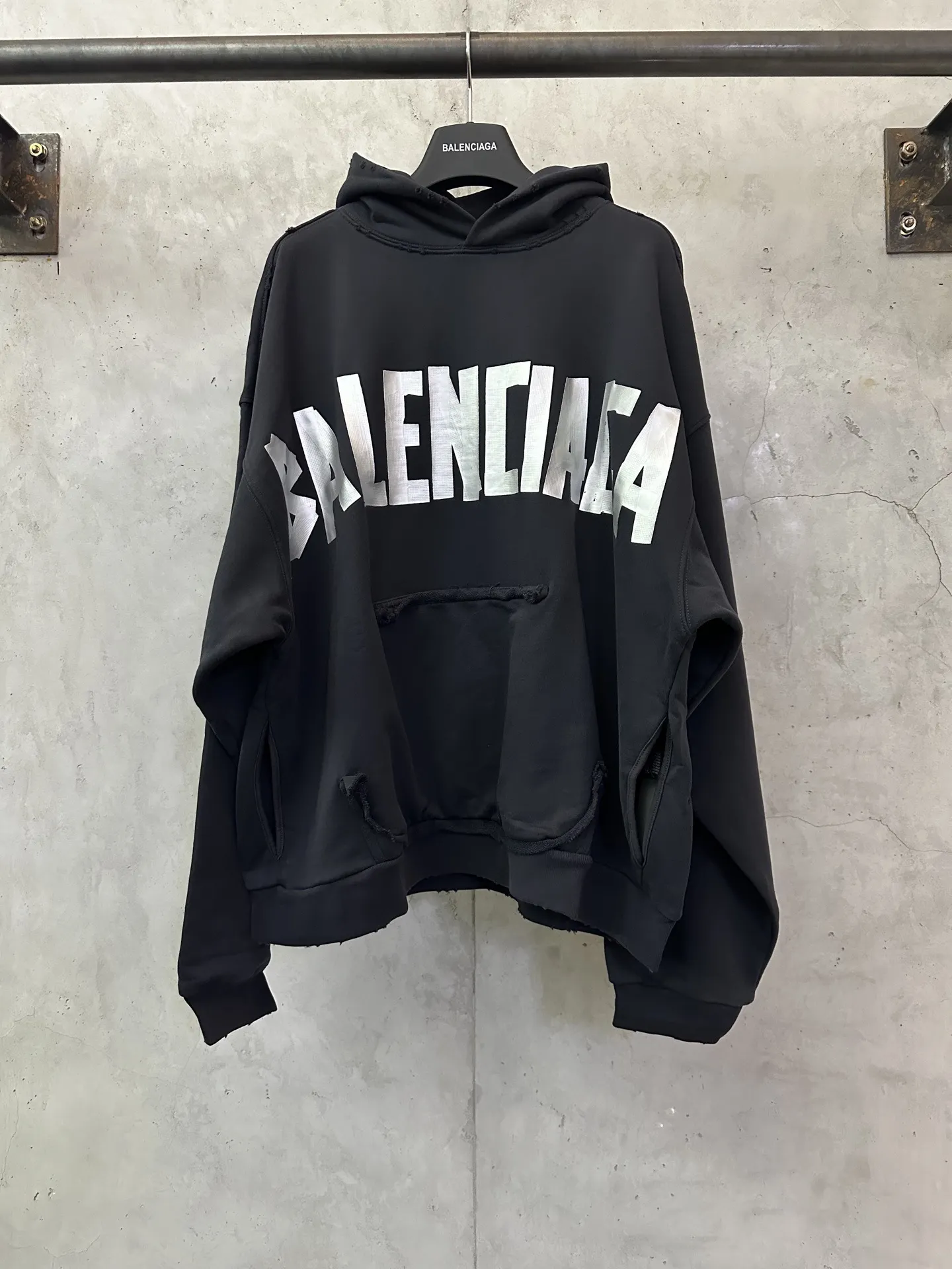 Distressed Logo-Print Cotton-Fleece Hoodie D32020236