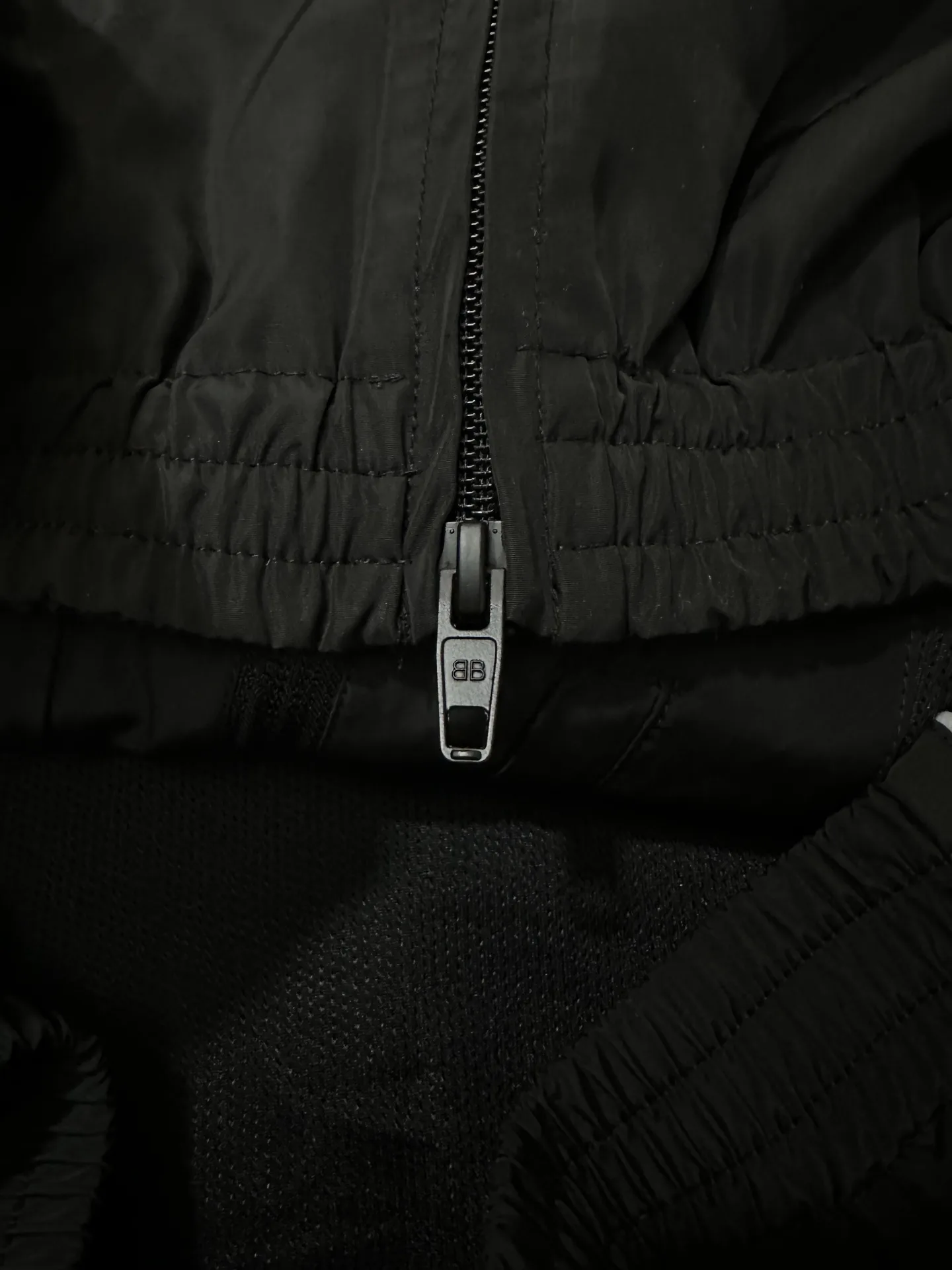 Logo-Print Reflective Trim Track Jacket D33023512 — view 10