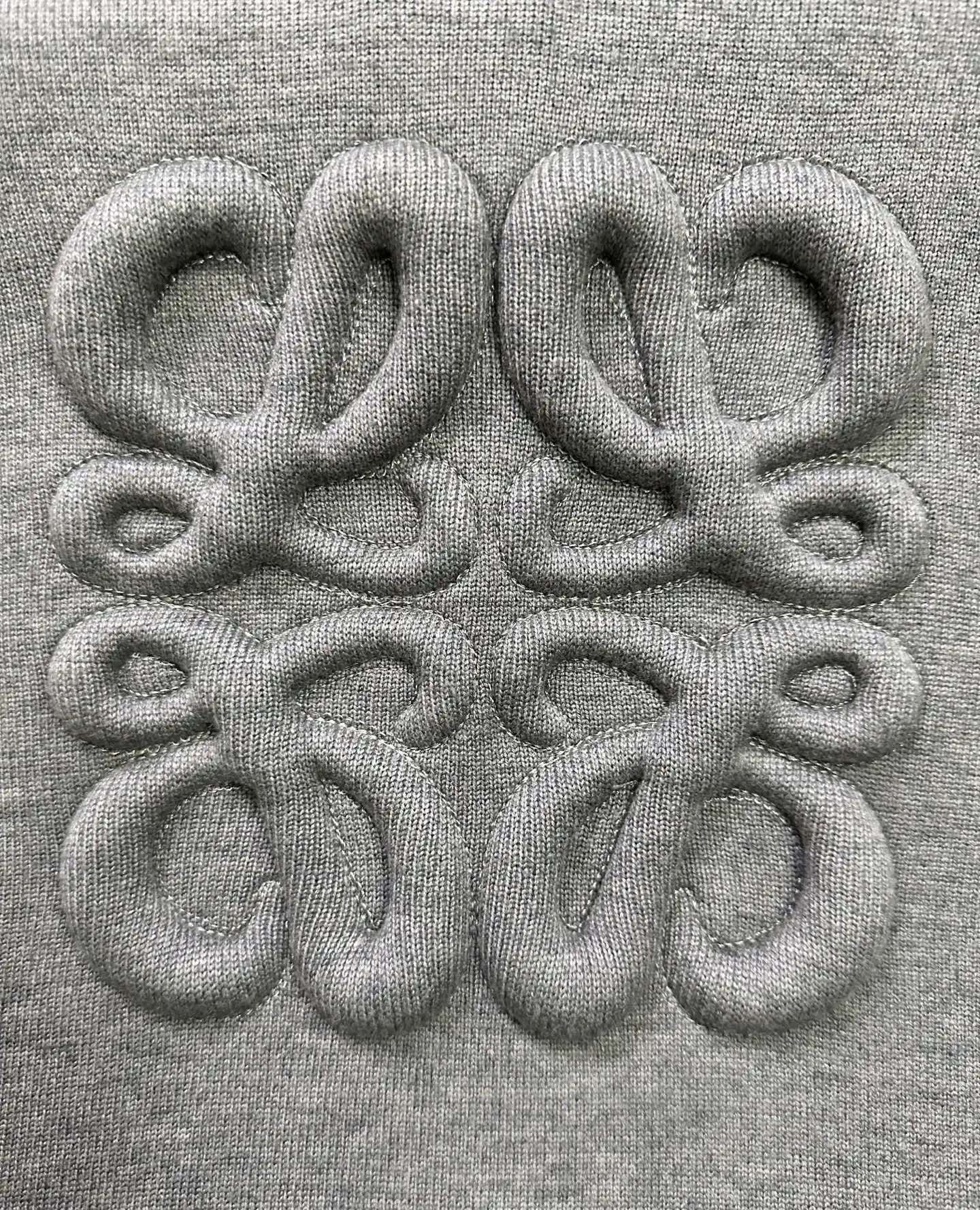 Embroidered Logo Merino Wool Zip-Up Hoodie D35024385 — view 8