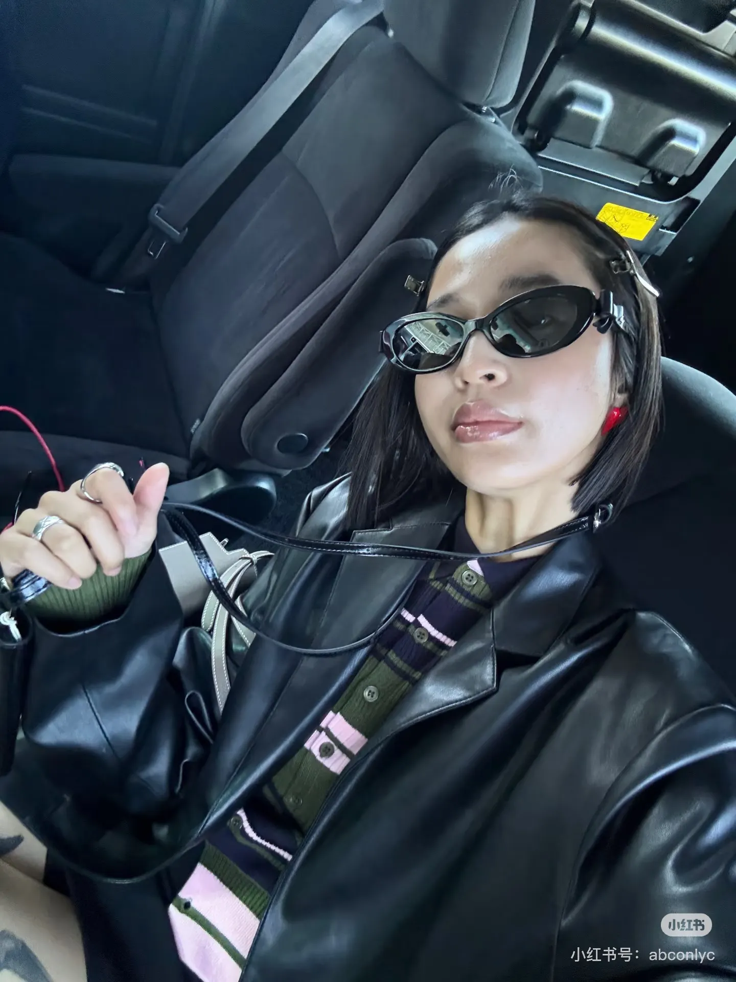 Chanel Bow Detail Sunglasses D20017774
