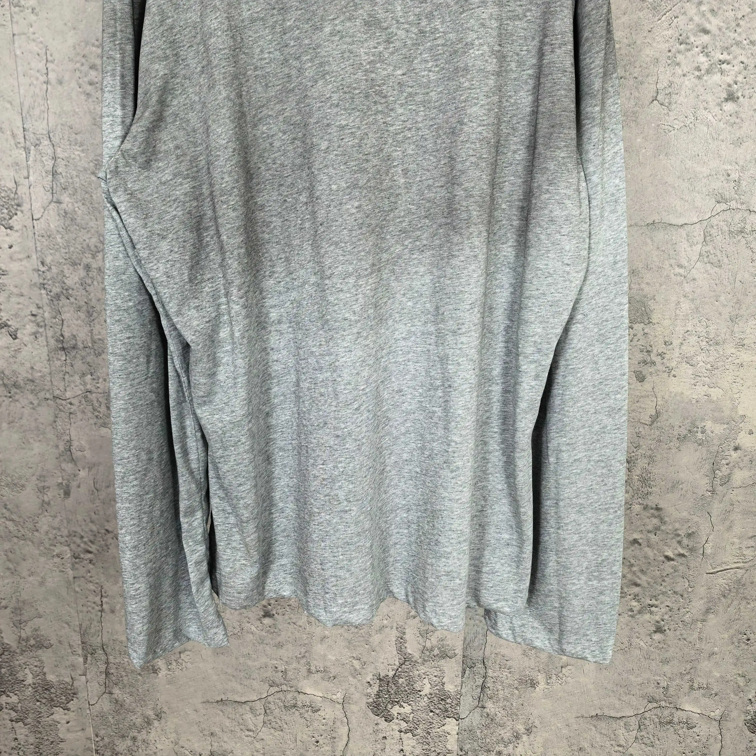 1996 Logo Distressed Long-Sleeve T-Shirt D14024563 — view 11
