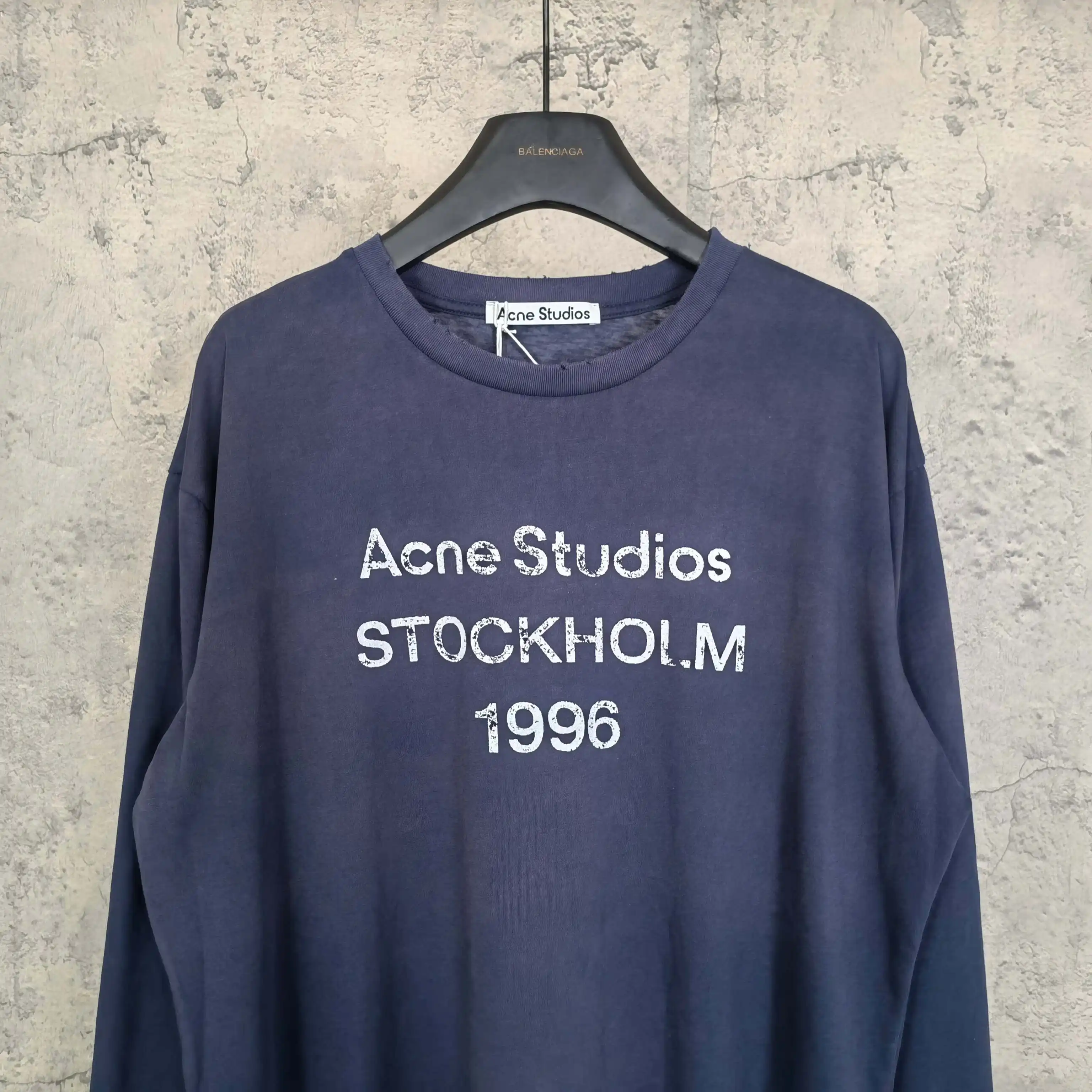 1996 Logo Long-Sleeve T-Shirt D14024564 — view 3
