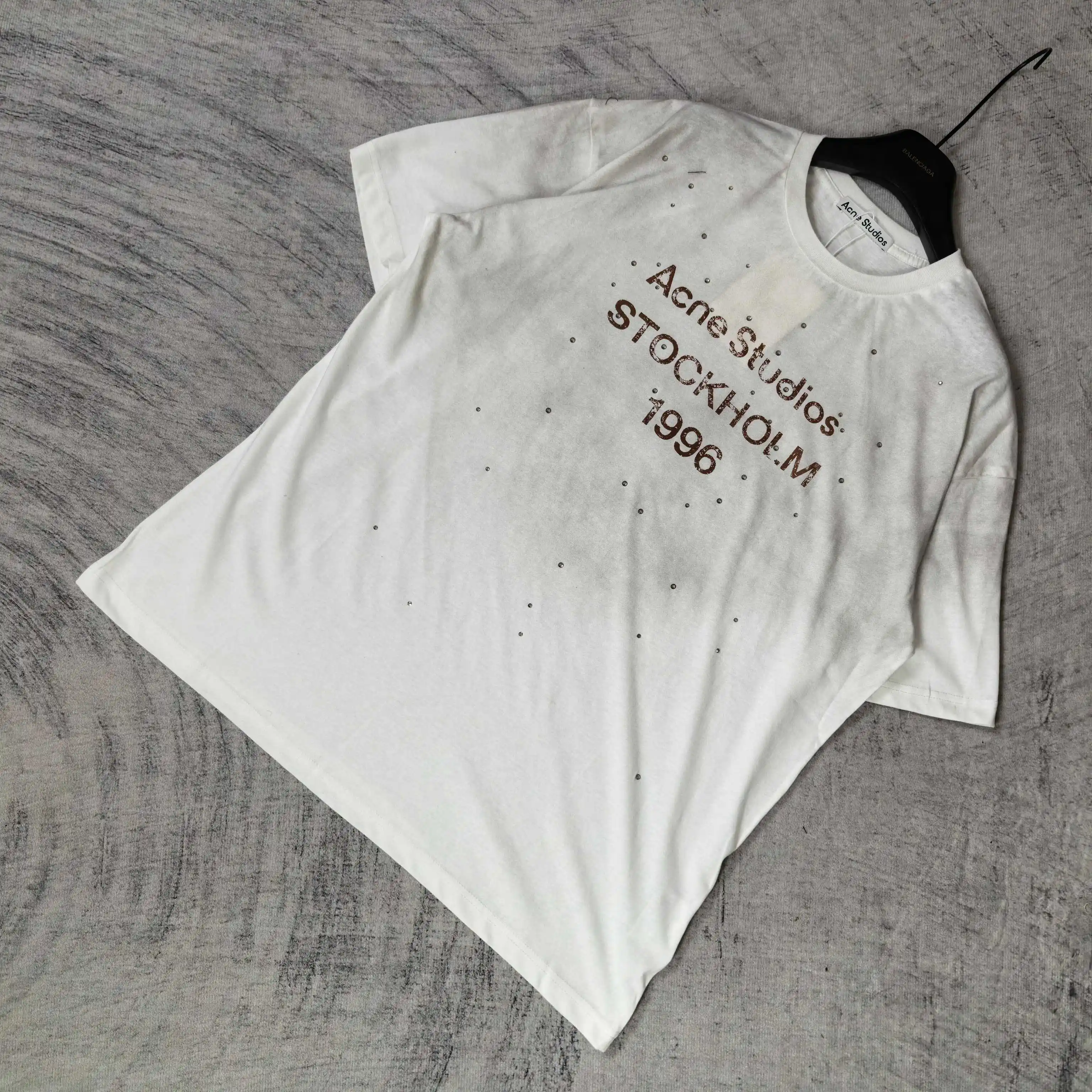 1996 Logo Rhinestone Distressed T-Shirt D14524531 — view 4