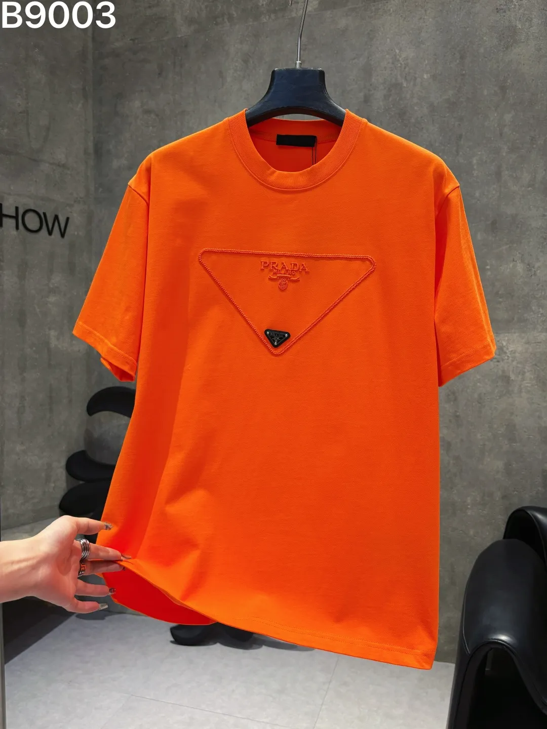 Embroidered Triangle Logo Cotton T-Shirt D15519041