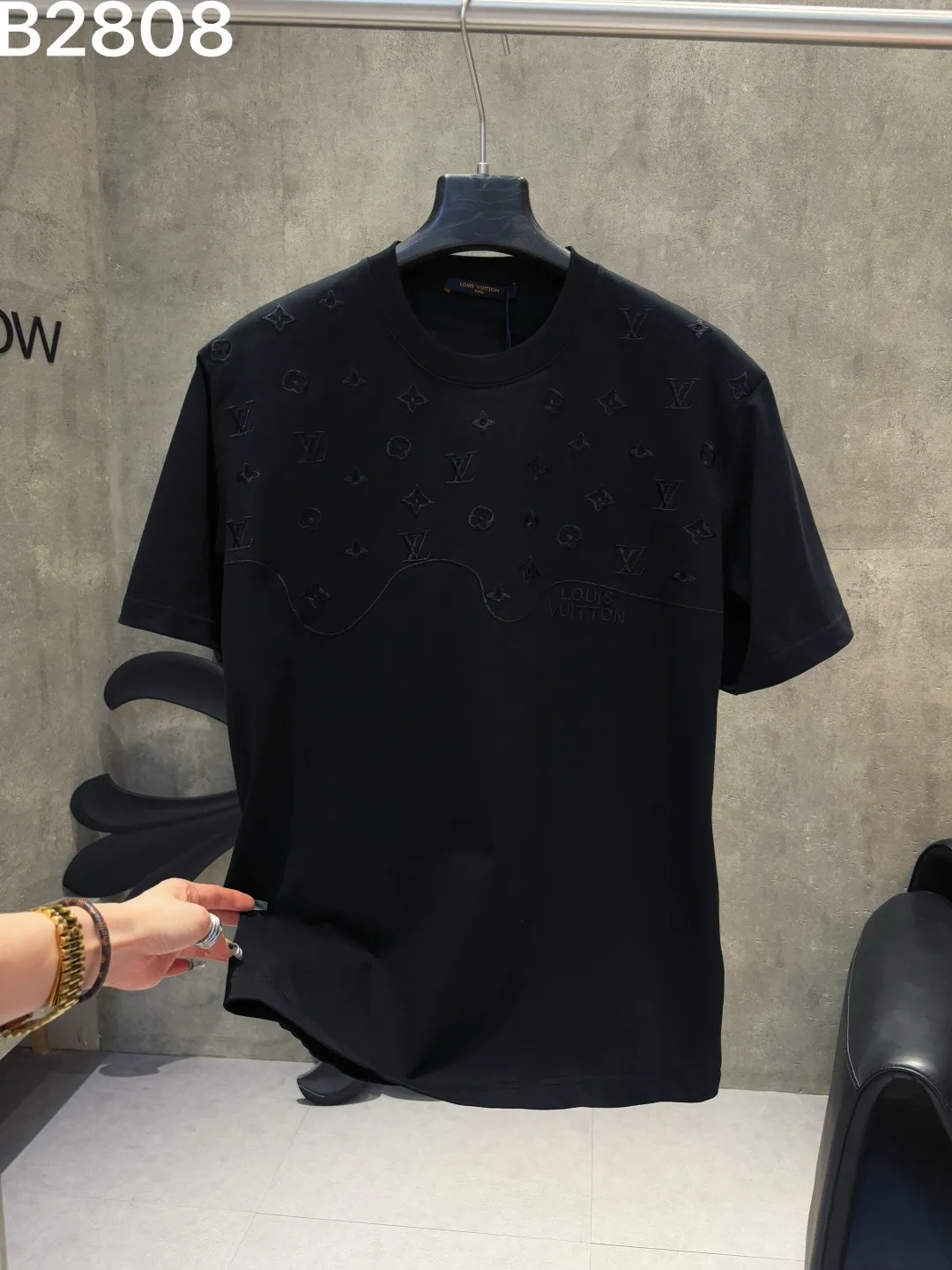 Monogram Embroidered Cotton T-Shirt D15519042 — view 3