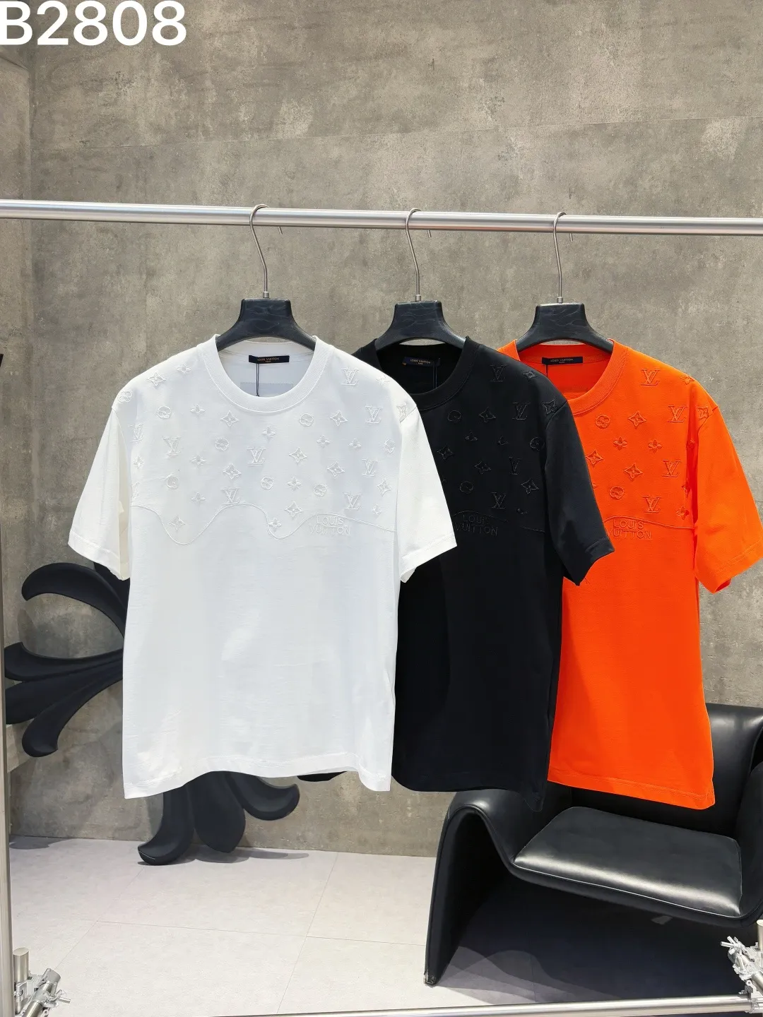 Monogram Embroidered Cotton T-Shirt D15519042 — view 5