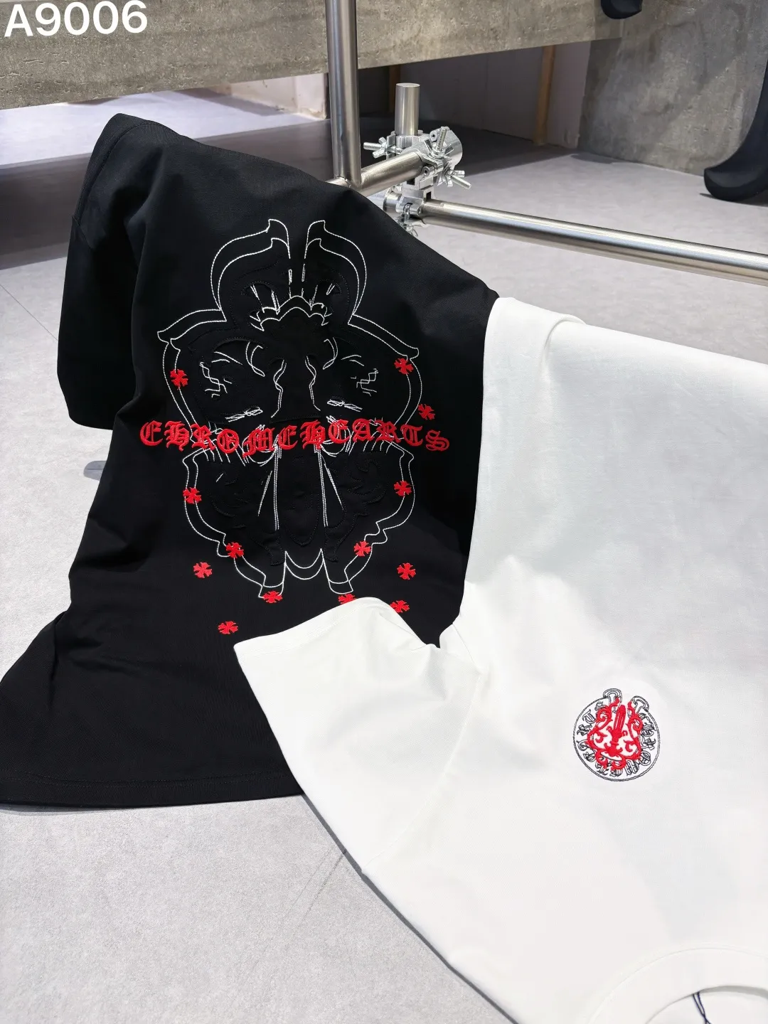 Embroidered Logo Cotton T-Shirt D16019040 — view 7