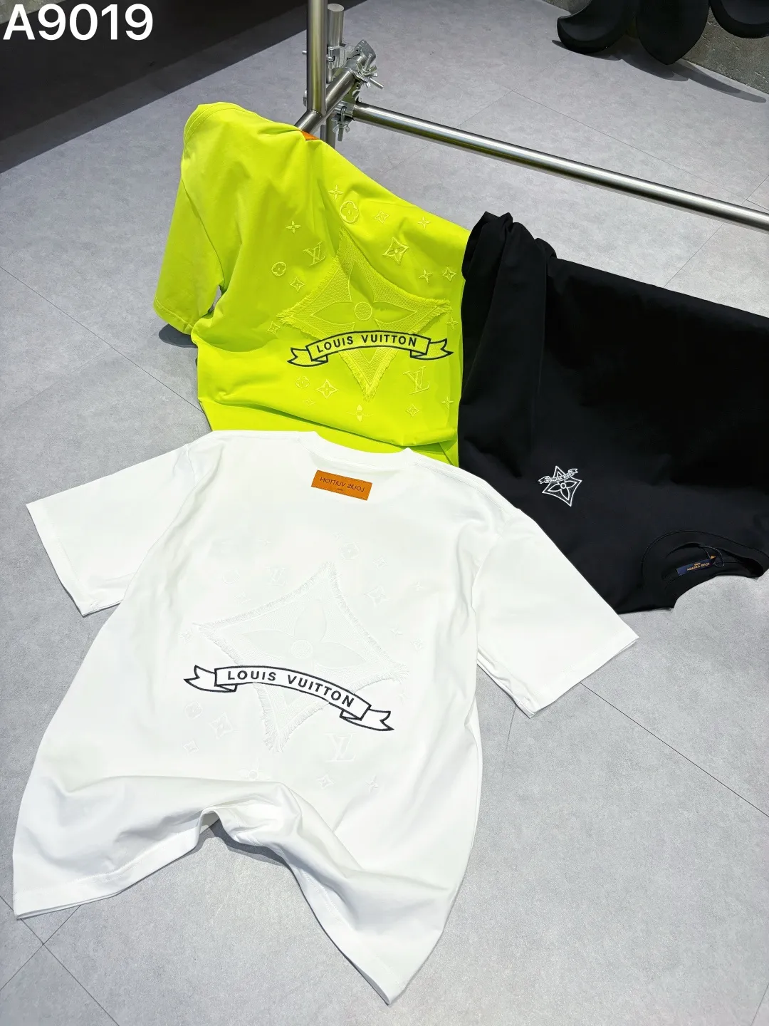 Embroidered Logo Cotton T-Shirt D16019039 — view 7