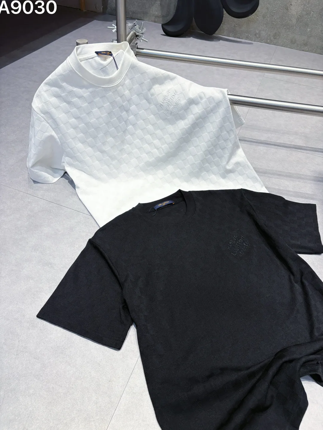 Damier Pattern Embroidered Cotton T-Shirt D16019038 — view 9