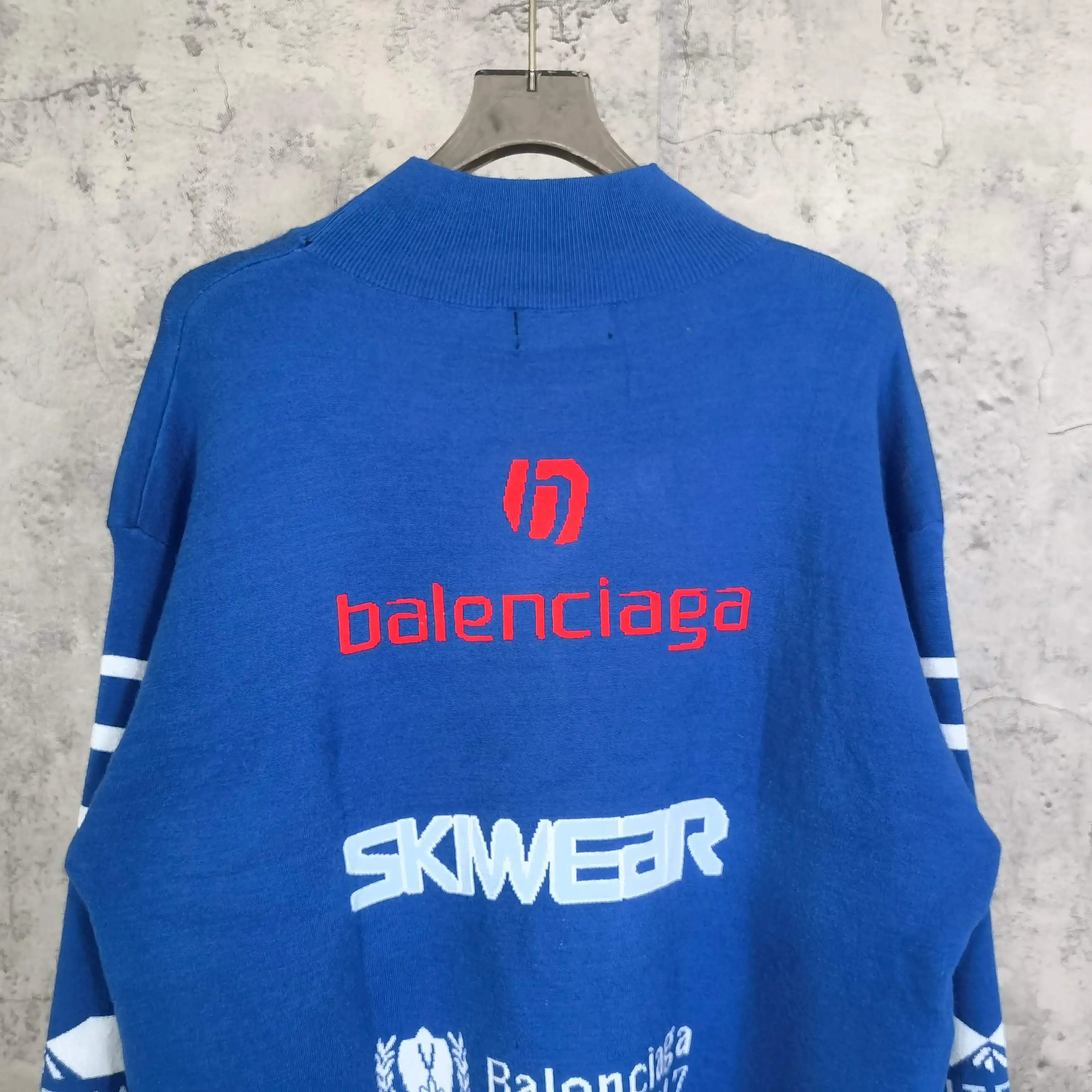 Skiwear Sponsor Logo Mock-Neck Sweater D20024463 — view 6